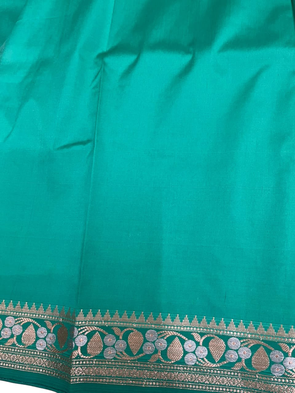 Southloom Satin Banarasi Silk Saree with Woven Work on Body and Borders In Green
