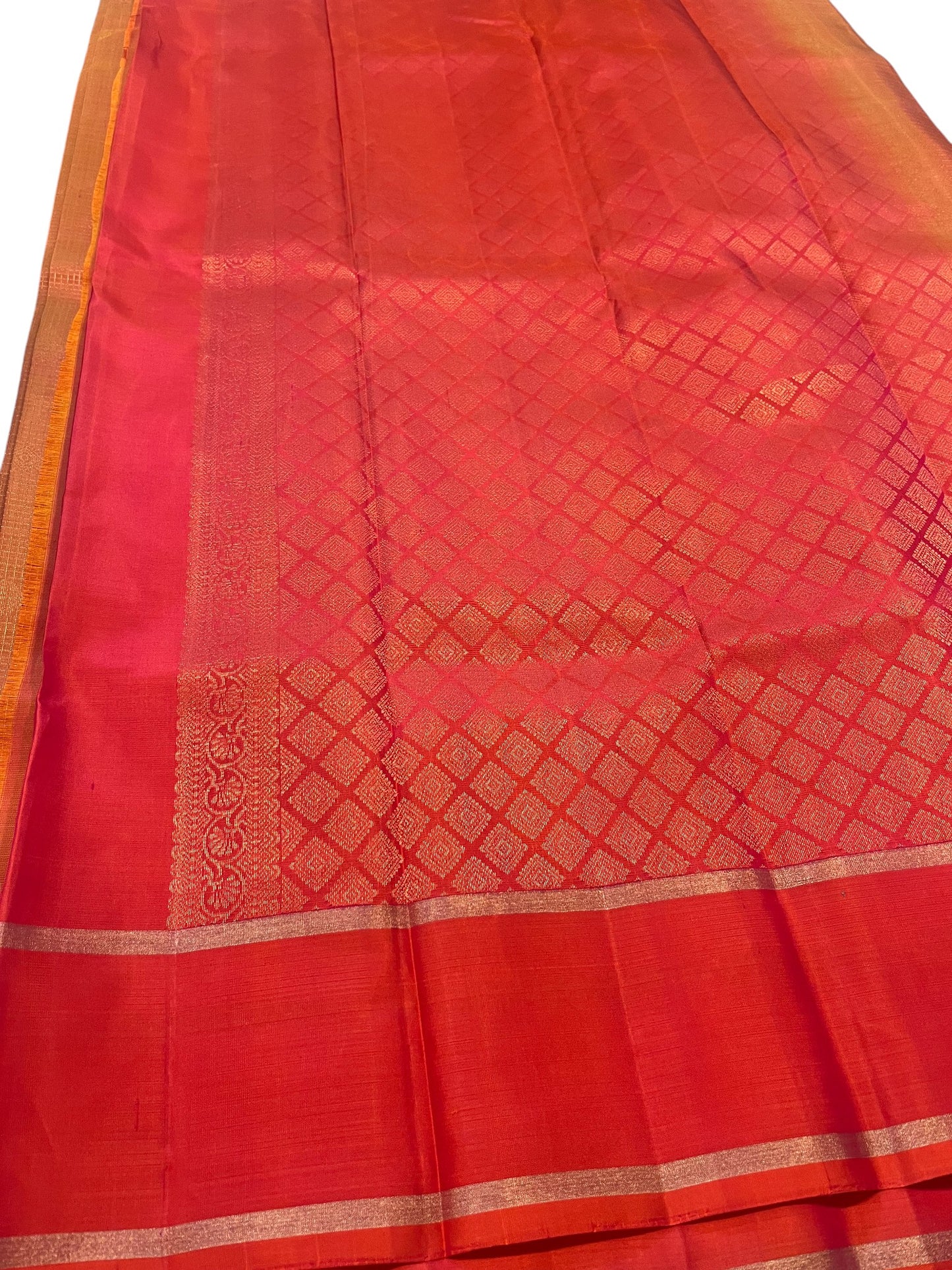 Southloom Pure Handloom Bridal Kanchipuram Silk Saree with Korvai Work(Orange & Red)