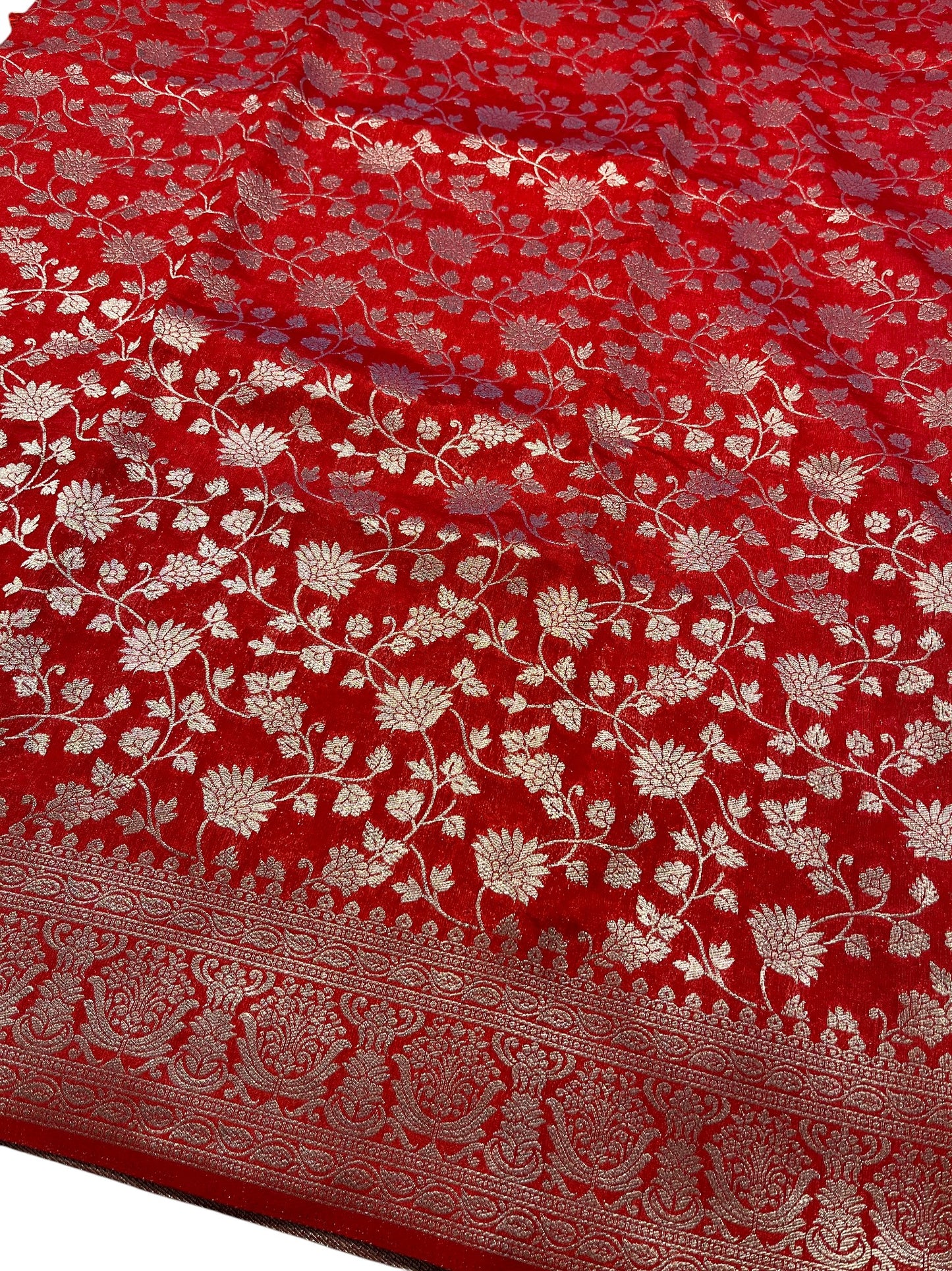 Southloom Pure Banarasi Silk Saree with Woven Work on Body and Borders (Red)