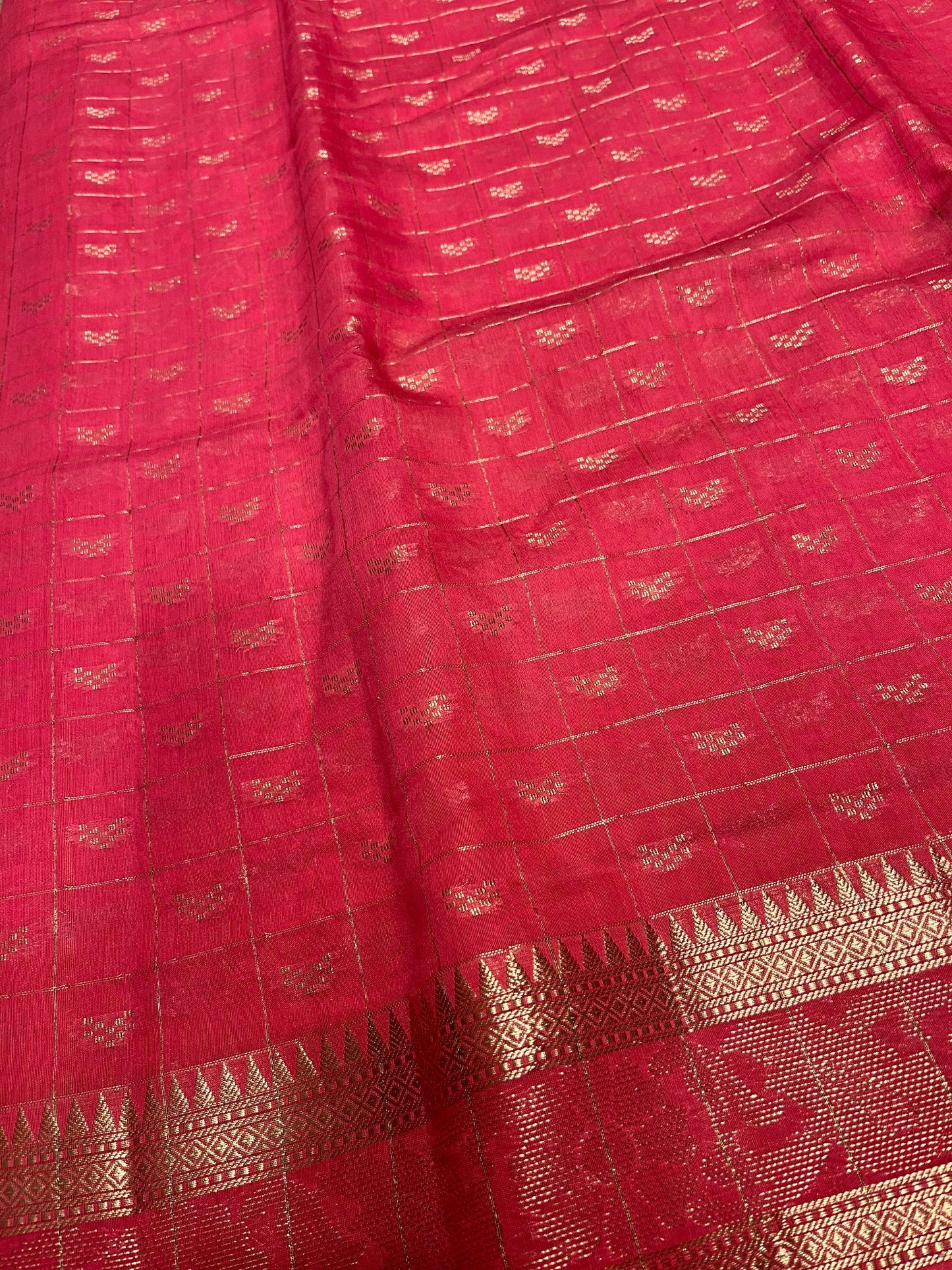 Southloom Georgete Banarasi Silk Saree with Woven Work on Body and Borders