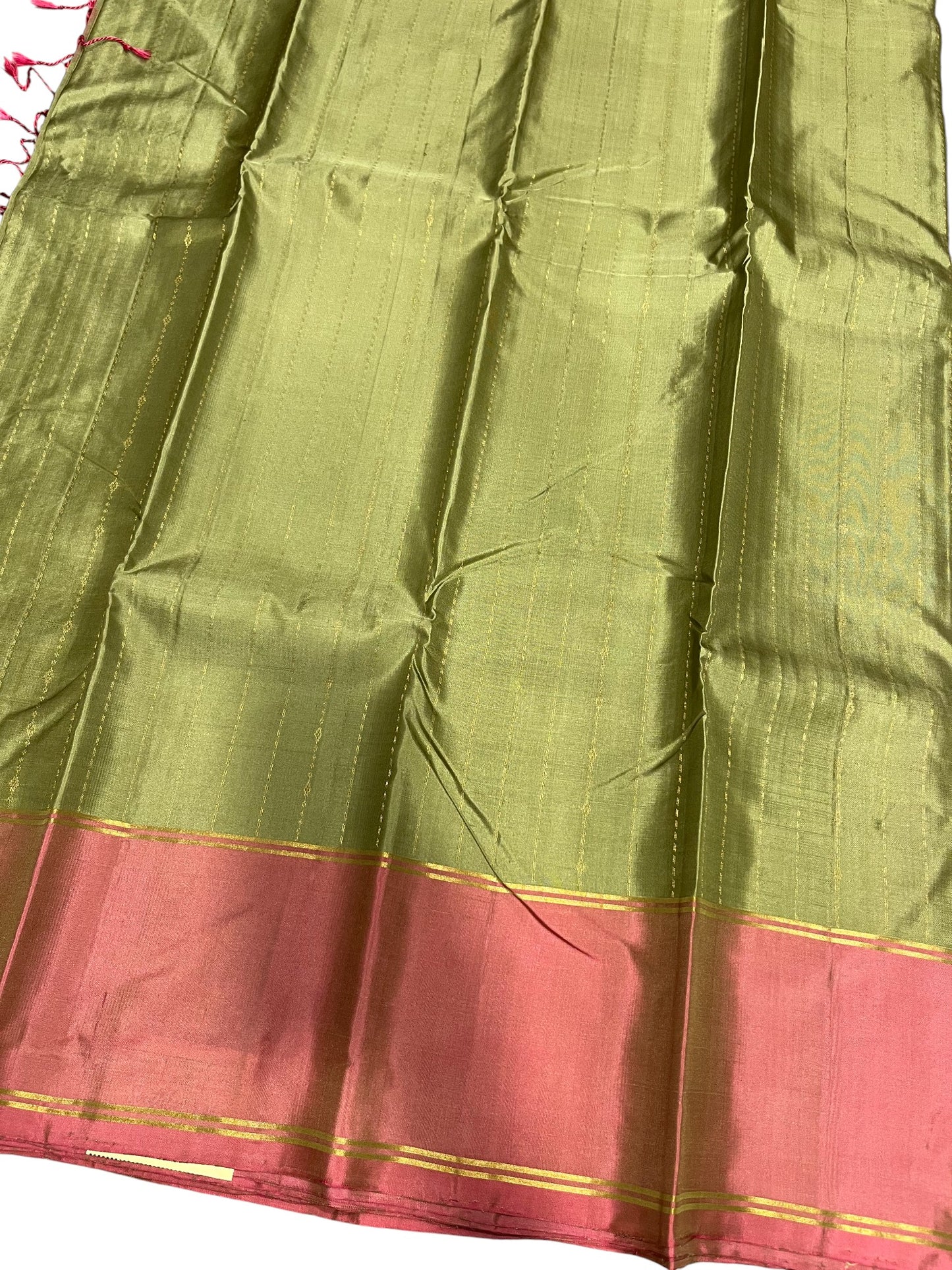Southloom Pure Handloom Kanchipuram Silk Saree with Butta Work