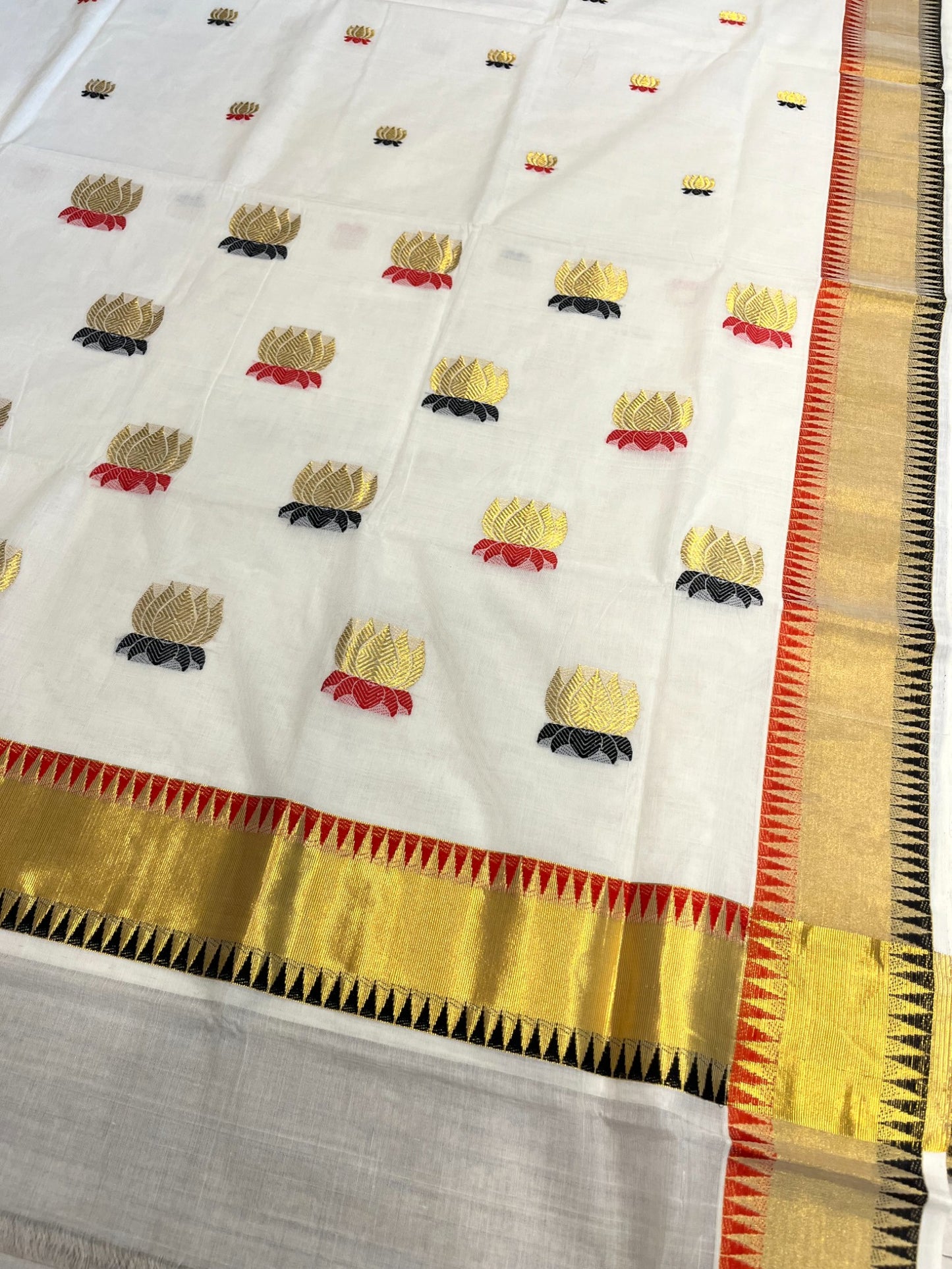 Southloom Super Premium Balaramapuram Unakkupaavu Handloom Cotton Saree with Lotus Woven Work on Body with Temple Border