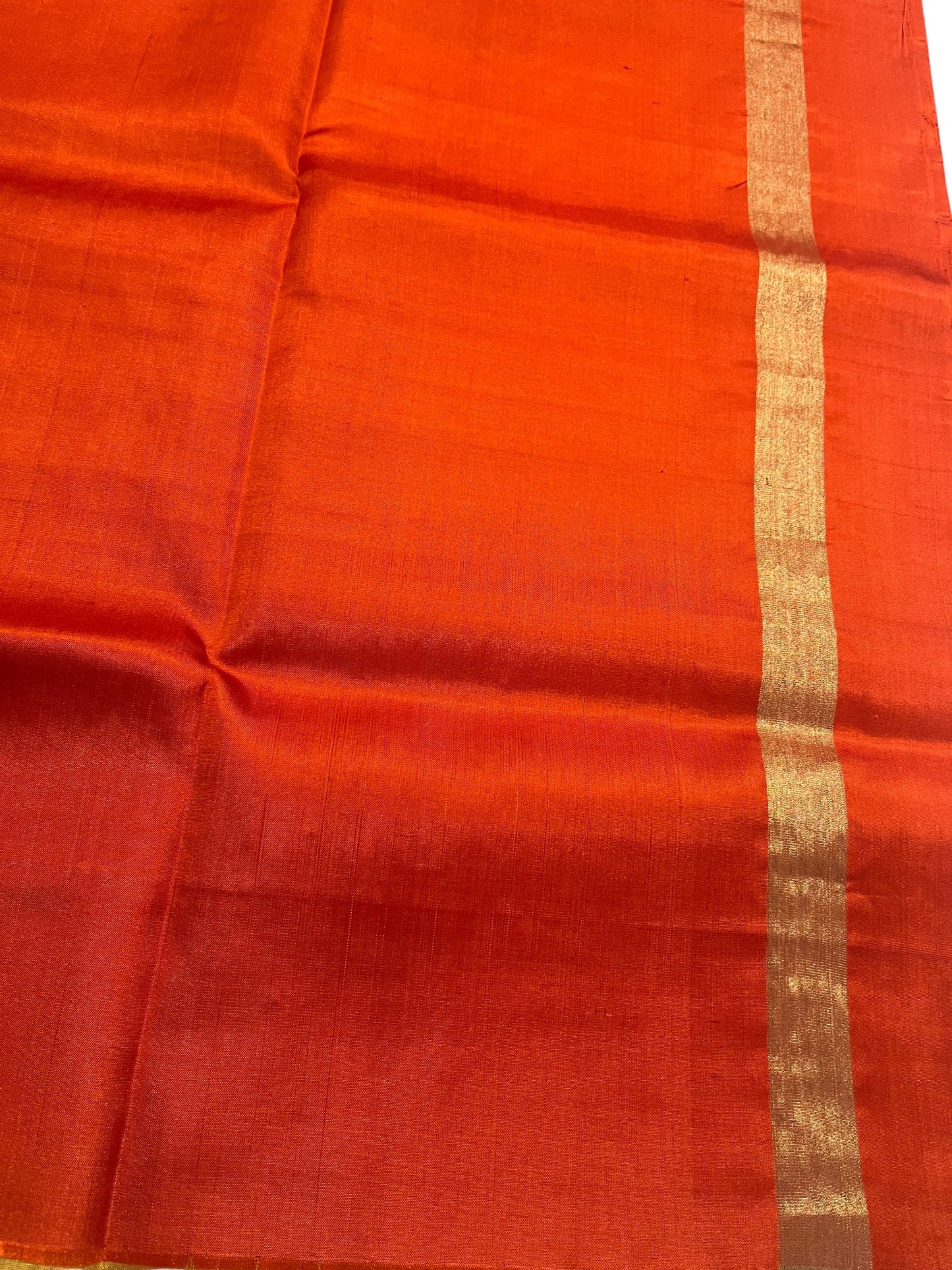 Southloom Pure Handloom Kanchipuram Silk Saree with Butta Work (Red & Beige)