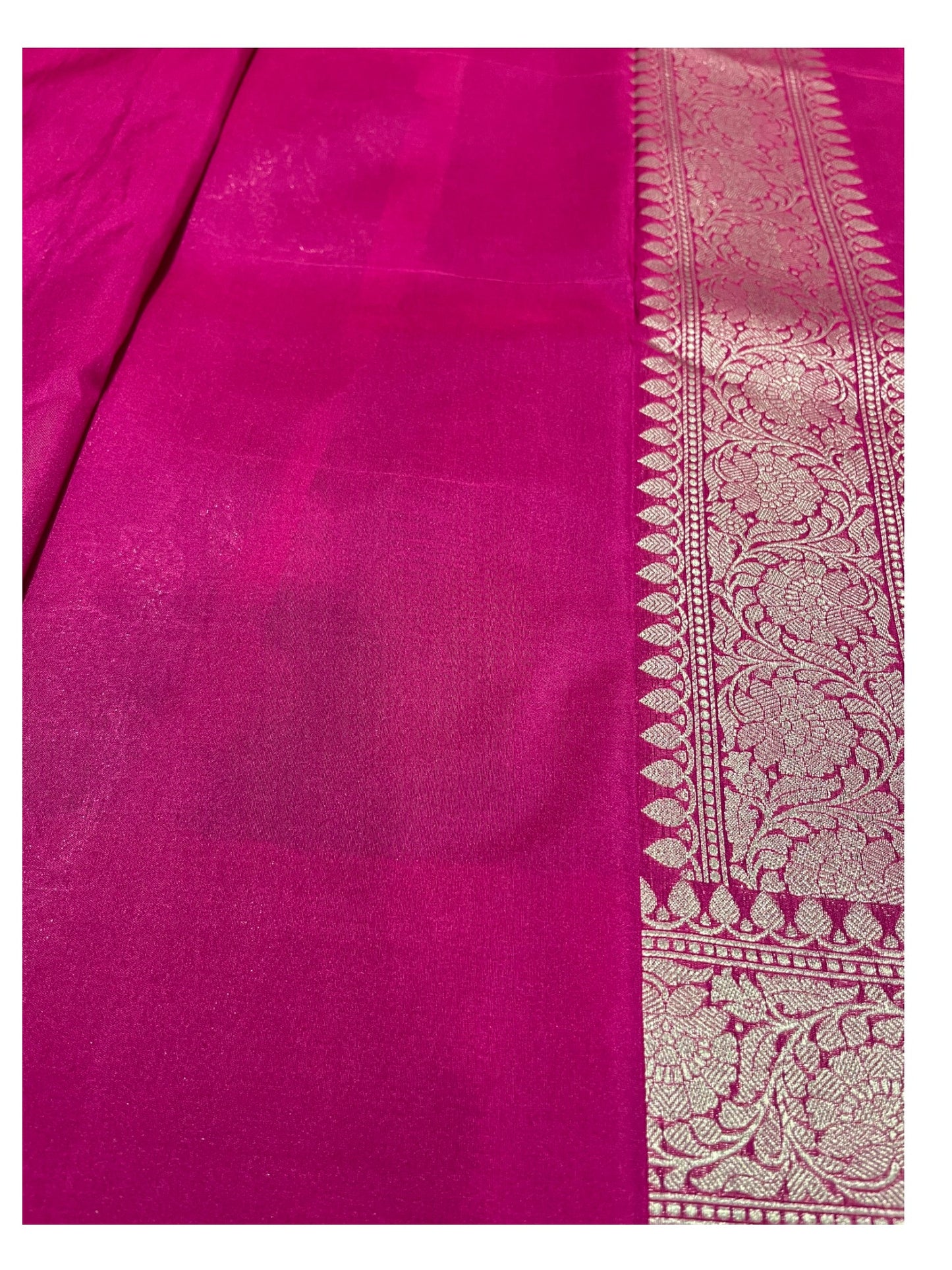 Southloom Banarasi Silk Saree with Woven Work on Body and Borders (Magenta)