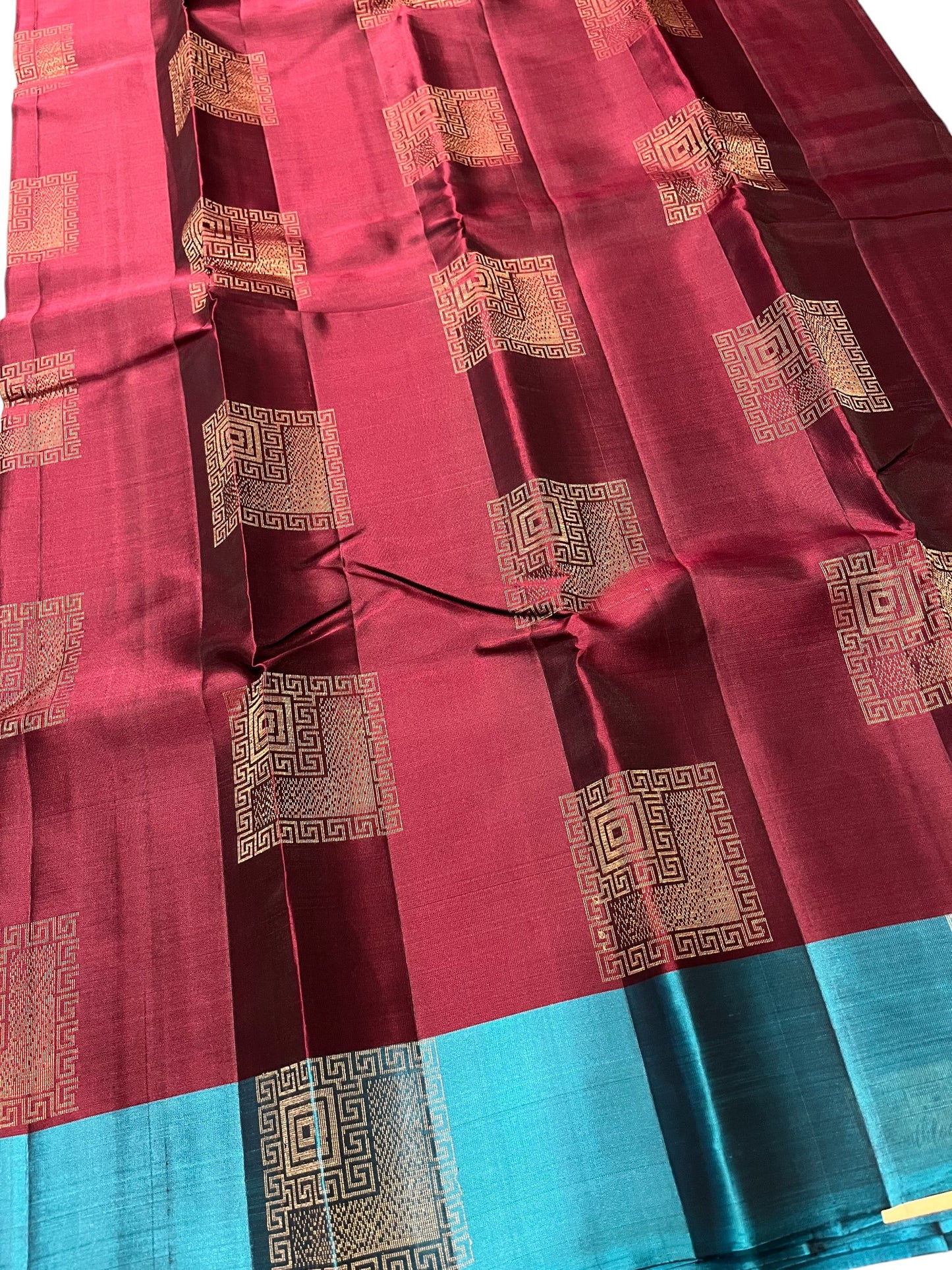 Southloom Pure Handloom Kanchipuram Silk Saree with Butta Work (Blue & Maroon )