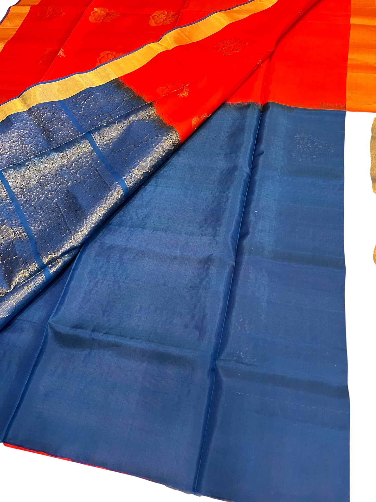 Southloom Pure Handloom Kanchipuram Silk Saree with Butta Work (Blue & Red)