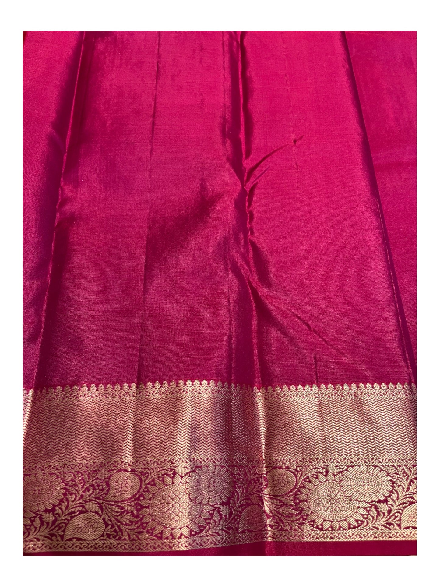 Southloom Pure Handloom Bridal Kanchipuram Silk Saree with Korvai Work (Magenta)