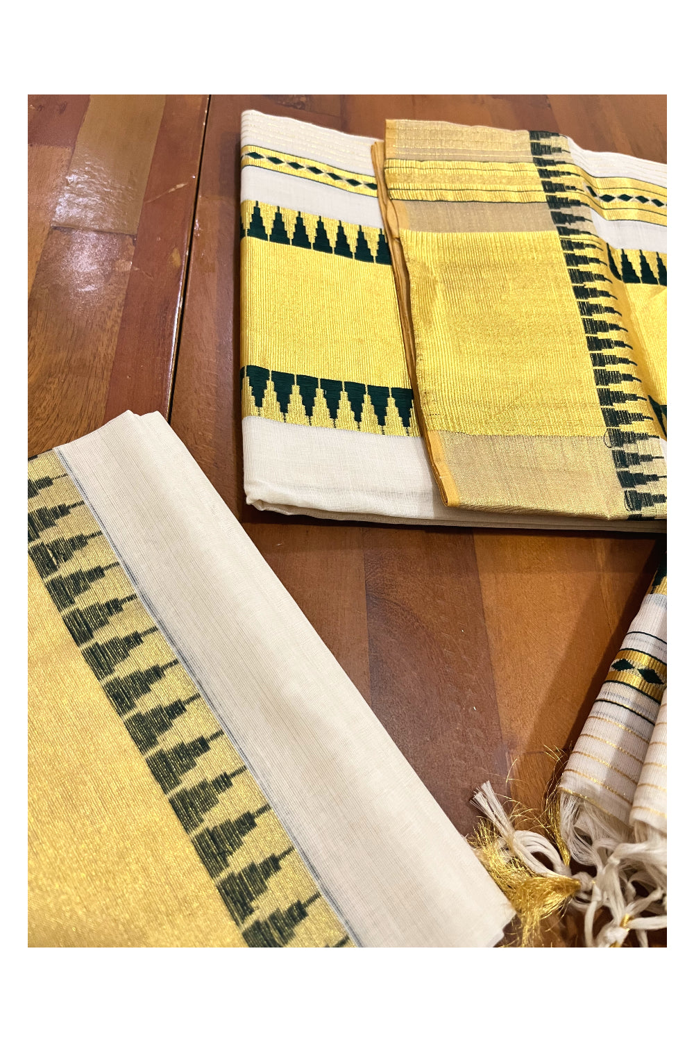 Southloom Super Premium Balaramapuram Handloom Single Set Mundu with Green Temple Kasavu Border 2.80 Mtrs