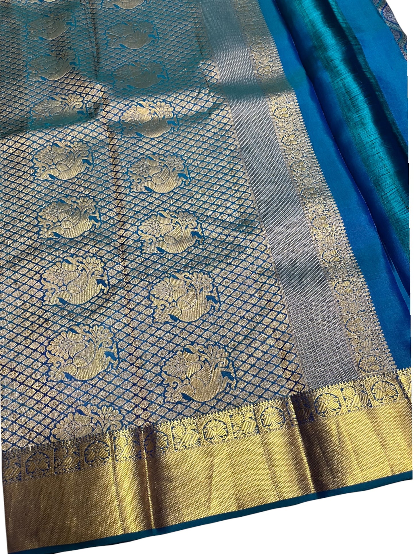 Southloom Pure Handloom Bridal Kanchipuram Silk Saree with Korvai Work (Blue)