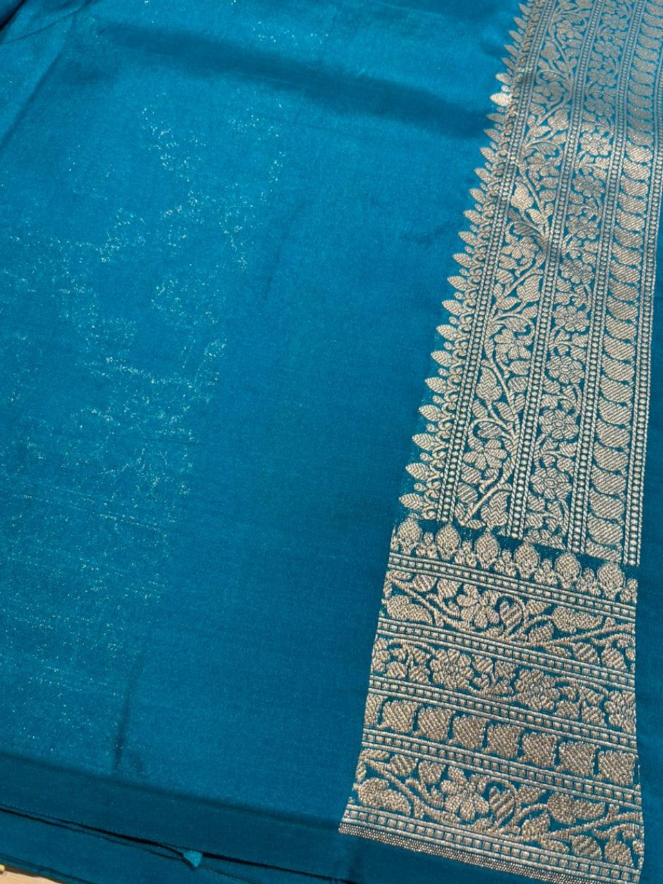 Southloom Pure Banarasi Silk Saree with Woven Work on Body and Borders ( Pastel Green And Blue)