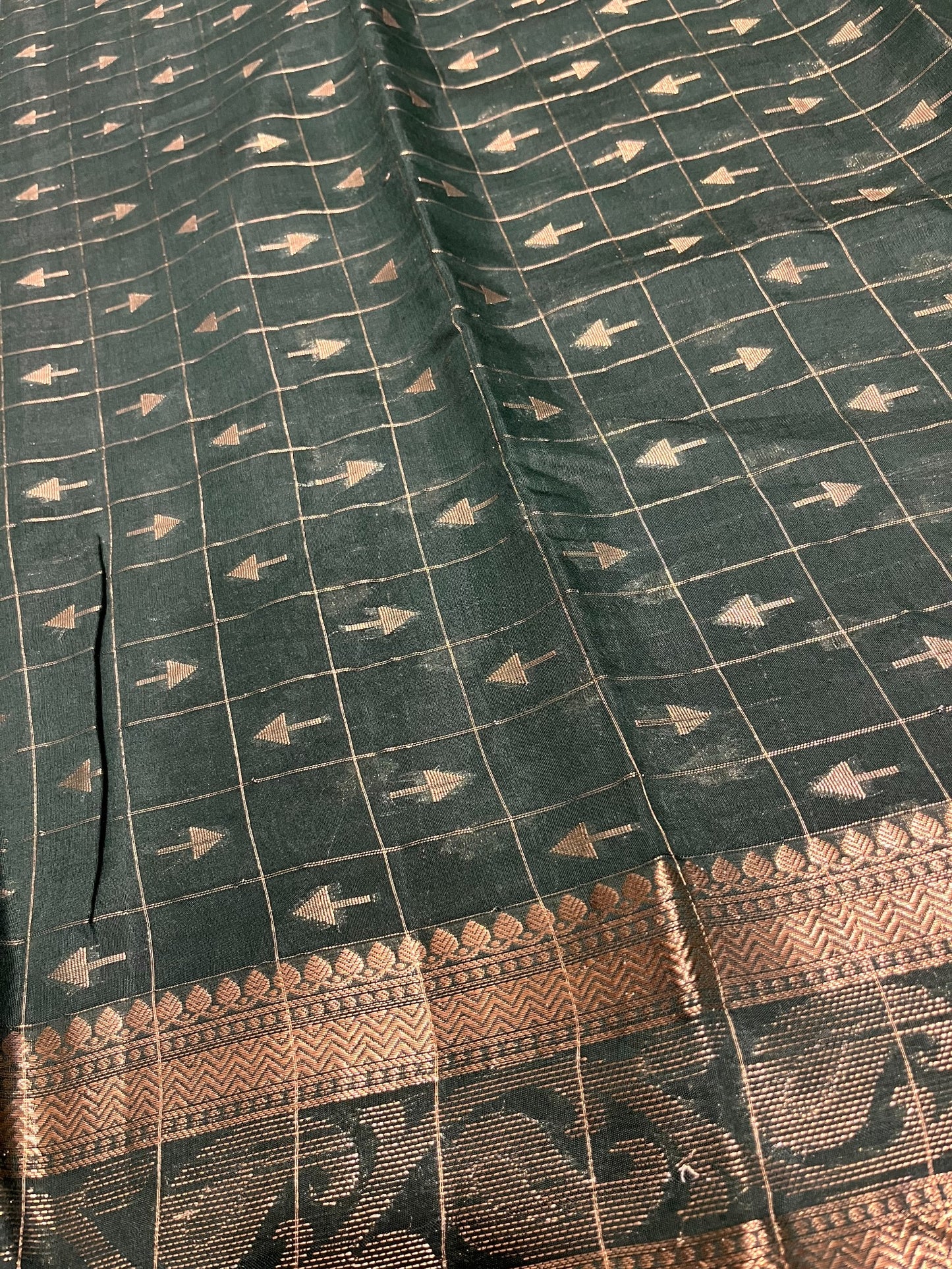 Southloom Georgete Banarasi Silk Saree with Woven Work on Body and Borders