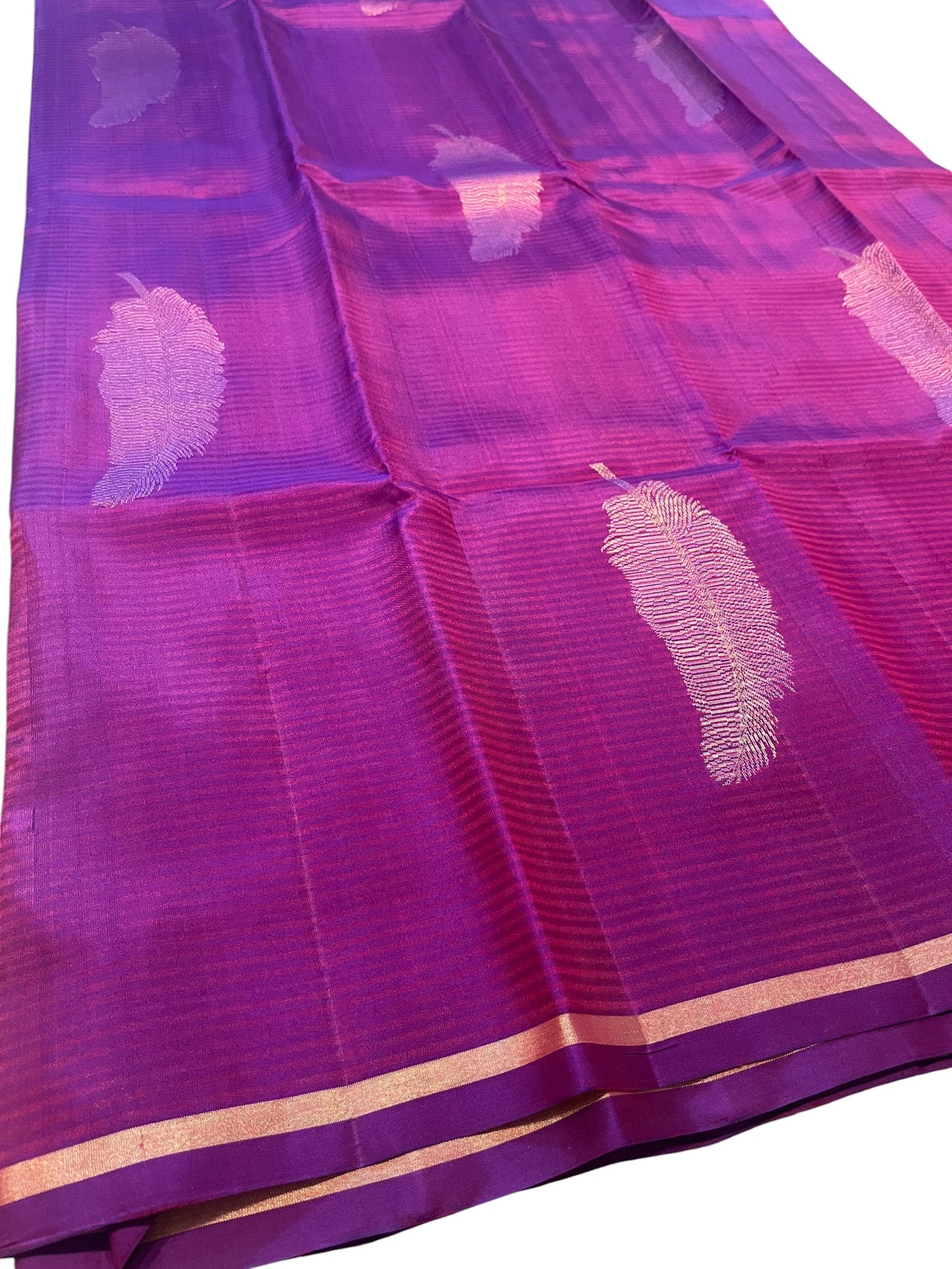 Southloom Pure Handloom Bridal Kanchipuram Silk Saree with Korvai Work(Purple)