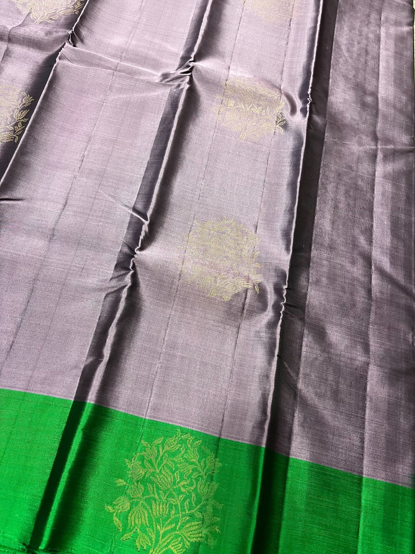 Southloom Pure Handloom Kanchipuram Silk Saree with Butta Work