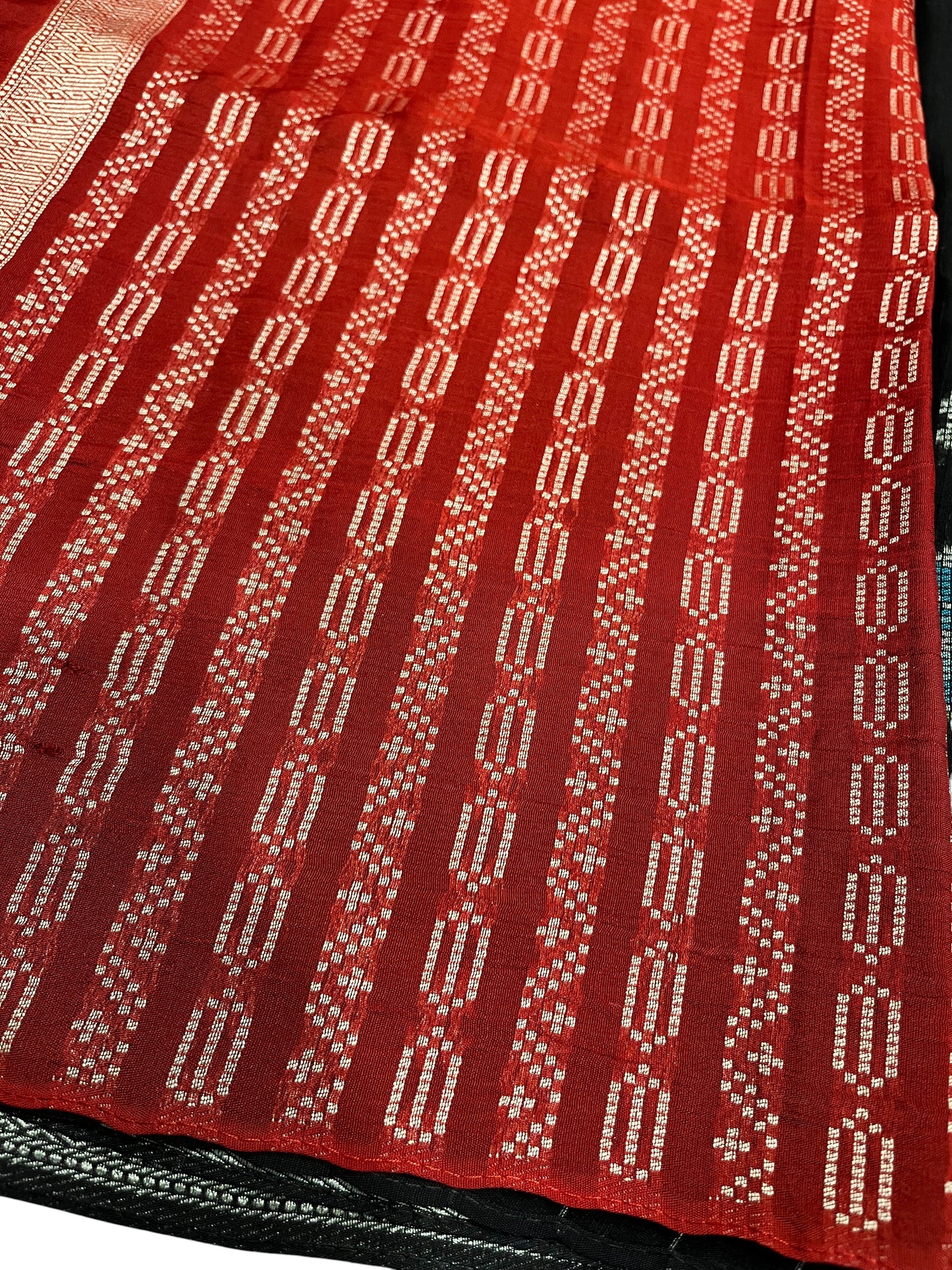 Southloom Banarasi Silk Saree with Woven Work on Body and Borders (Black & Maroon)