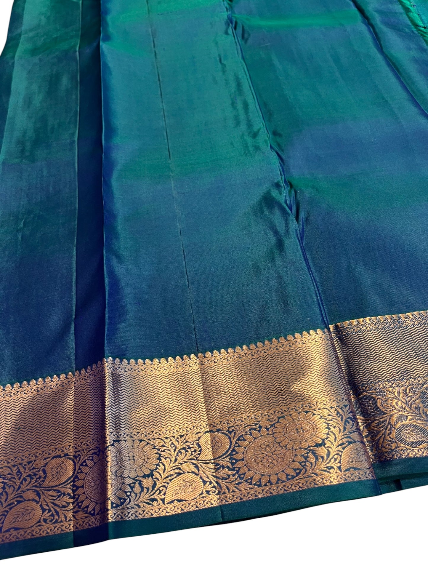Southloom Premium Handloom Bridal Kanchipuram Silk Saree with Korvai Work (Blue)