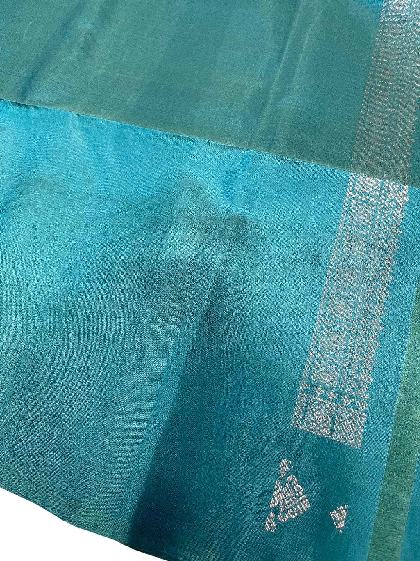 Southloom Pure Handloom Bridal Kanchipuram Silk Saree with Korvai Work (Blue)