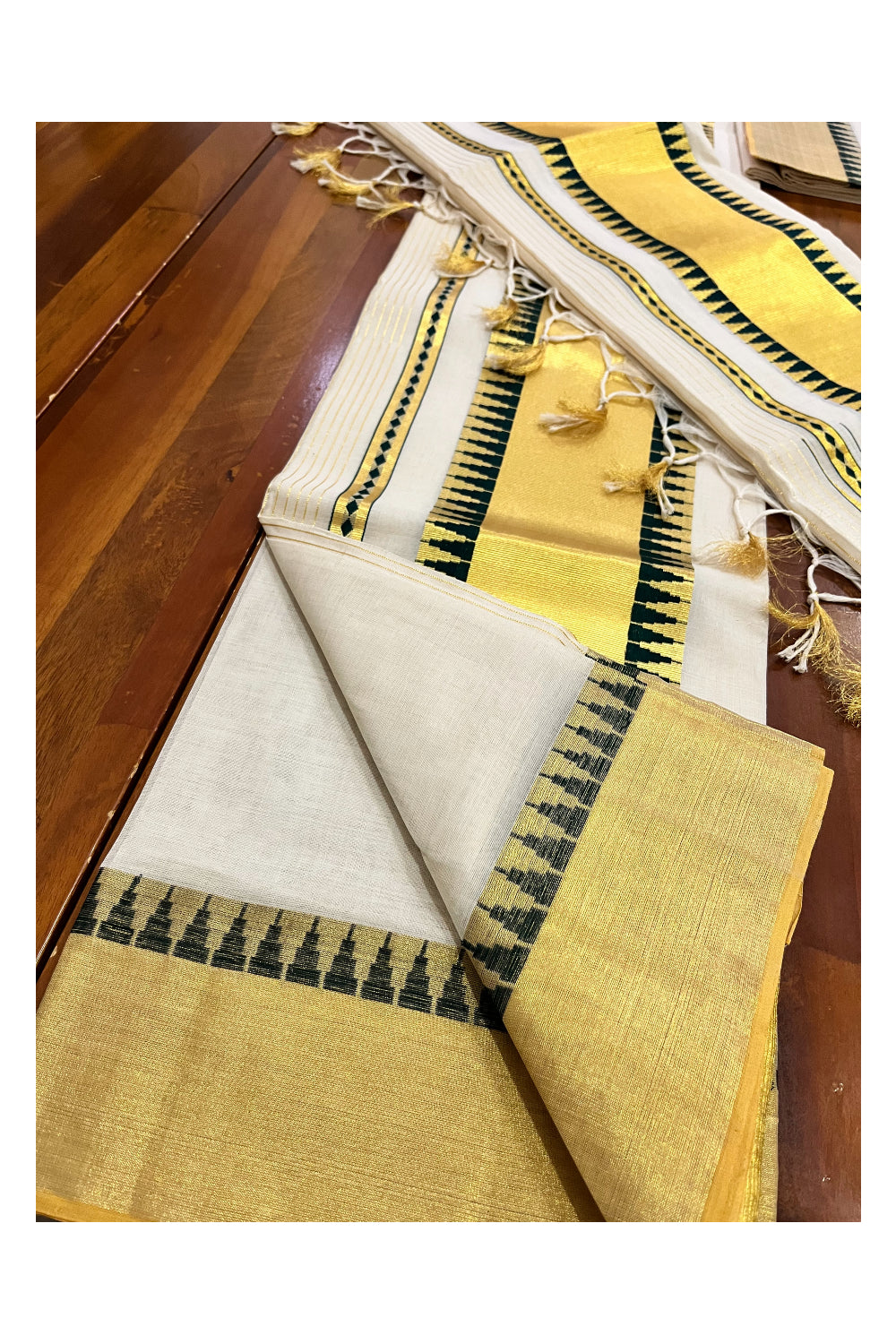 Southloom Super Premium Balaramapuram Handloom Single Set Mundu with Green Temple Kasavu Border 2.80 Mtrs