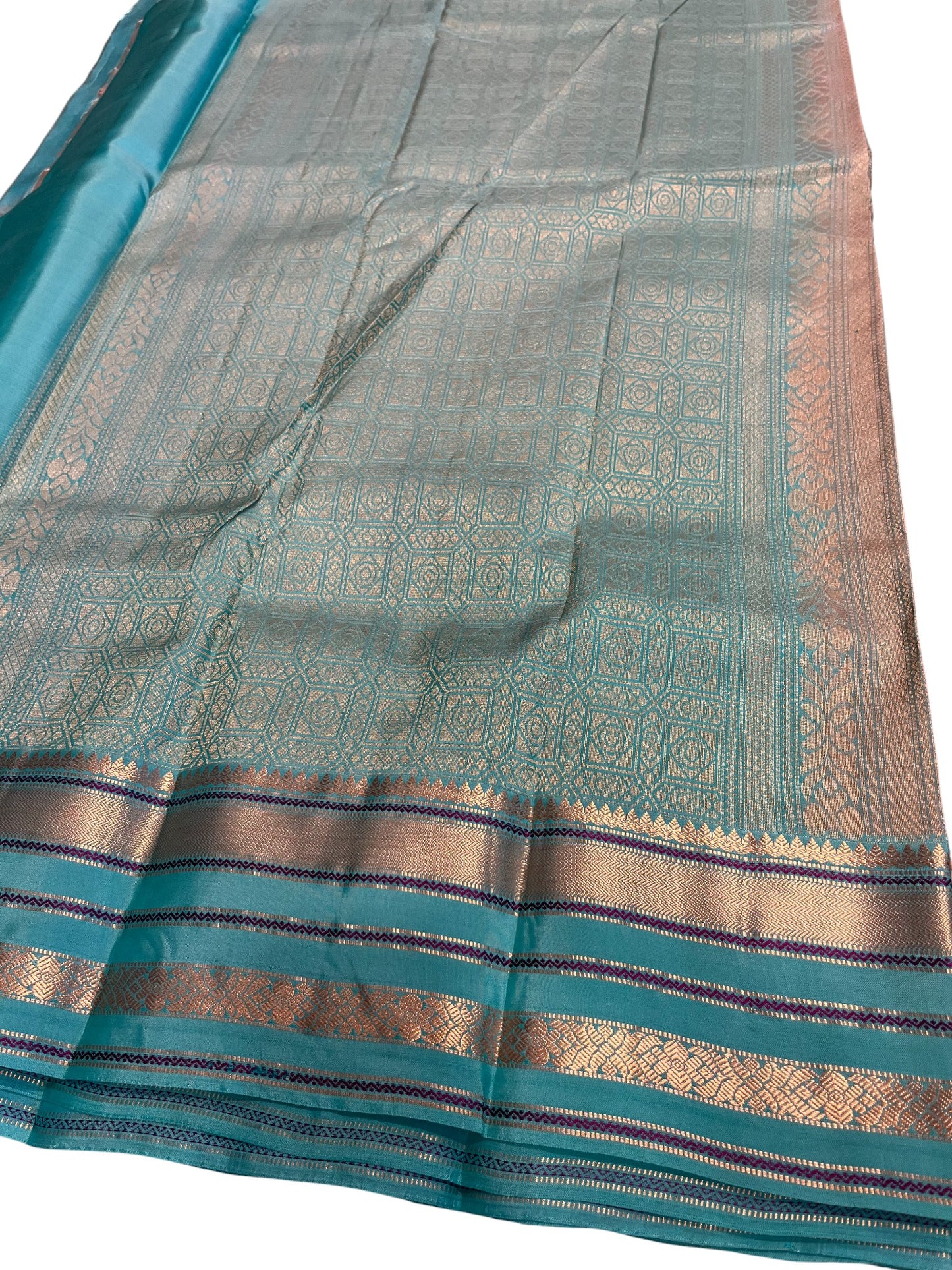 Southloom Pure Handloom Bridal Kanchipuram Silk Saree with Korvai Work(Beige & Blue)