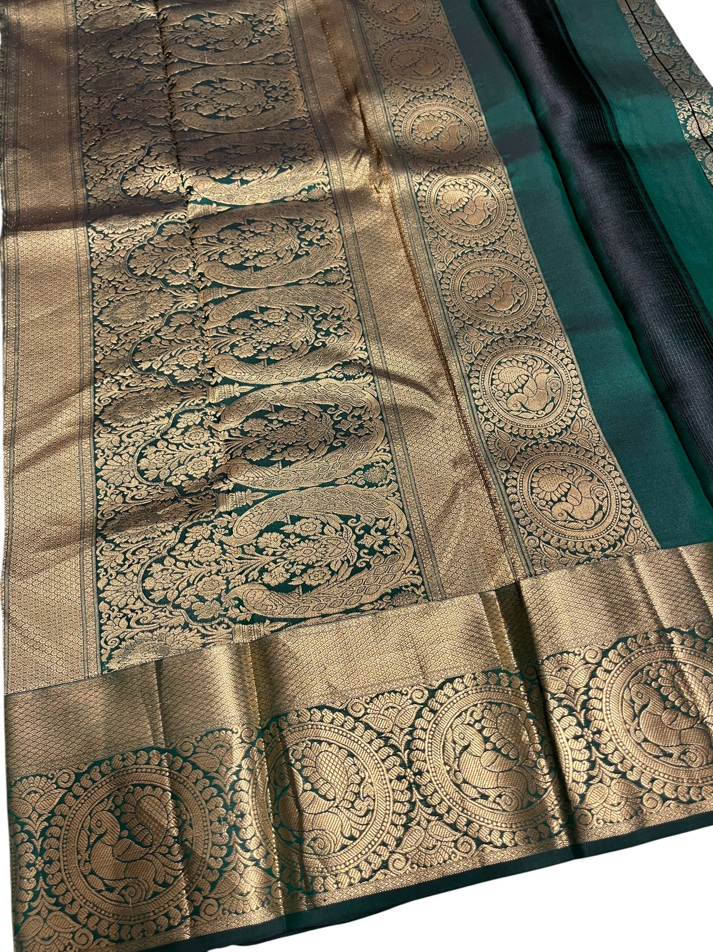 Southloom Pure Handloom Bridal Kanchipuram Silk Saree with Korvai Work (Green)