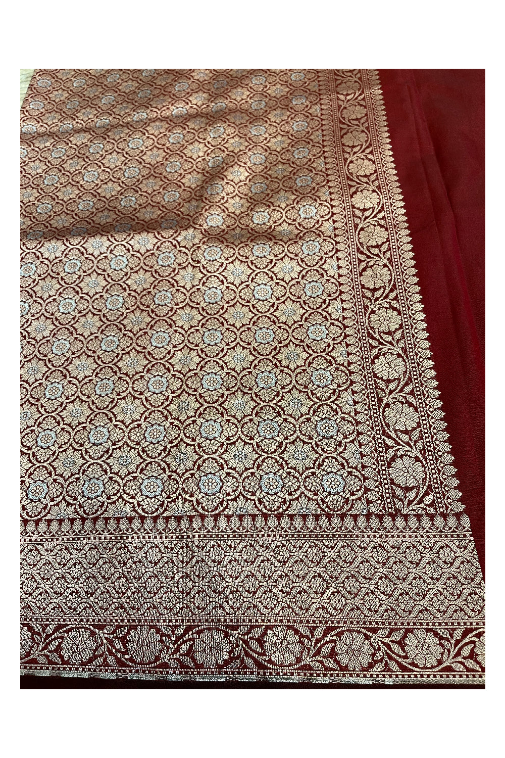 Southloom Banarasi Georgette Woven Work Saree in Balck
