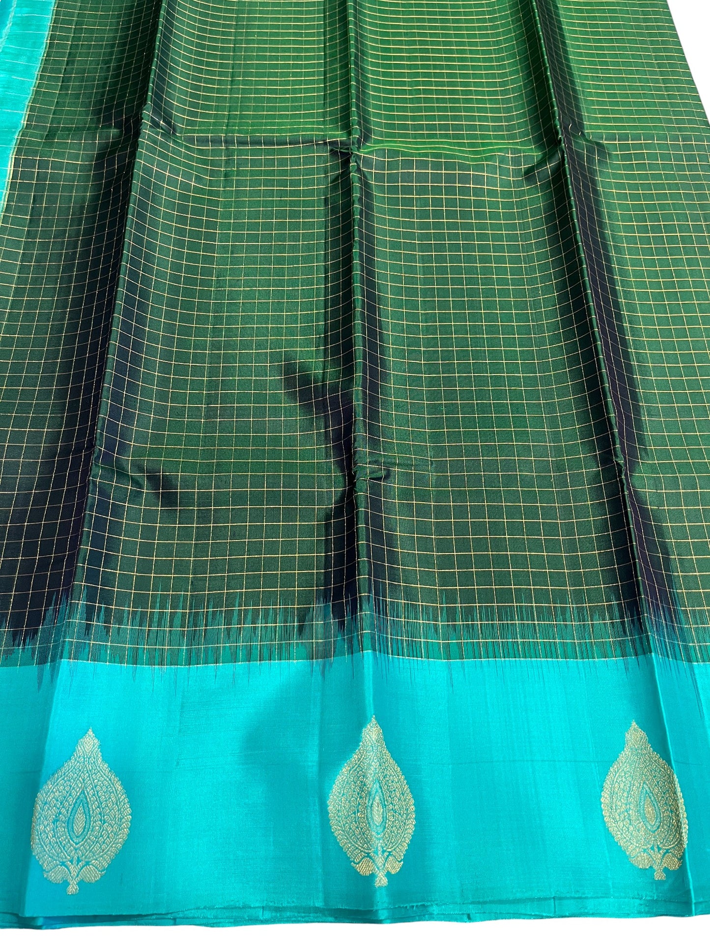 Southloom Premium Bridal Handloom Kanchipuram Silk Saree With Korvai Works (Blue & Green)