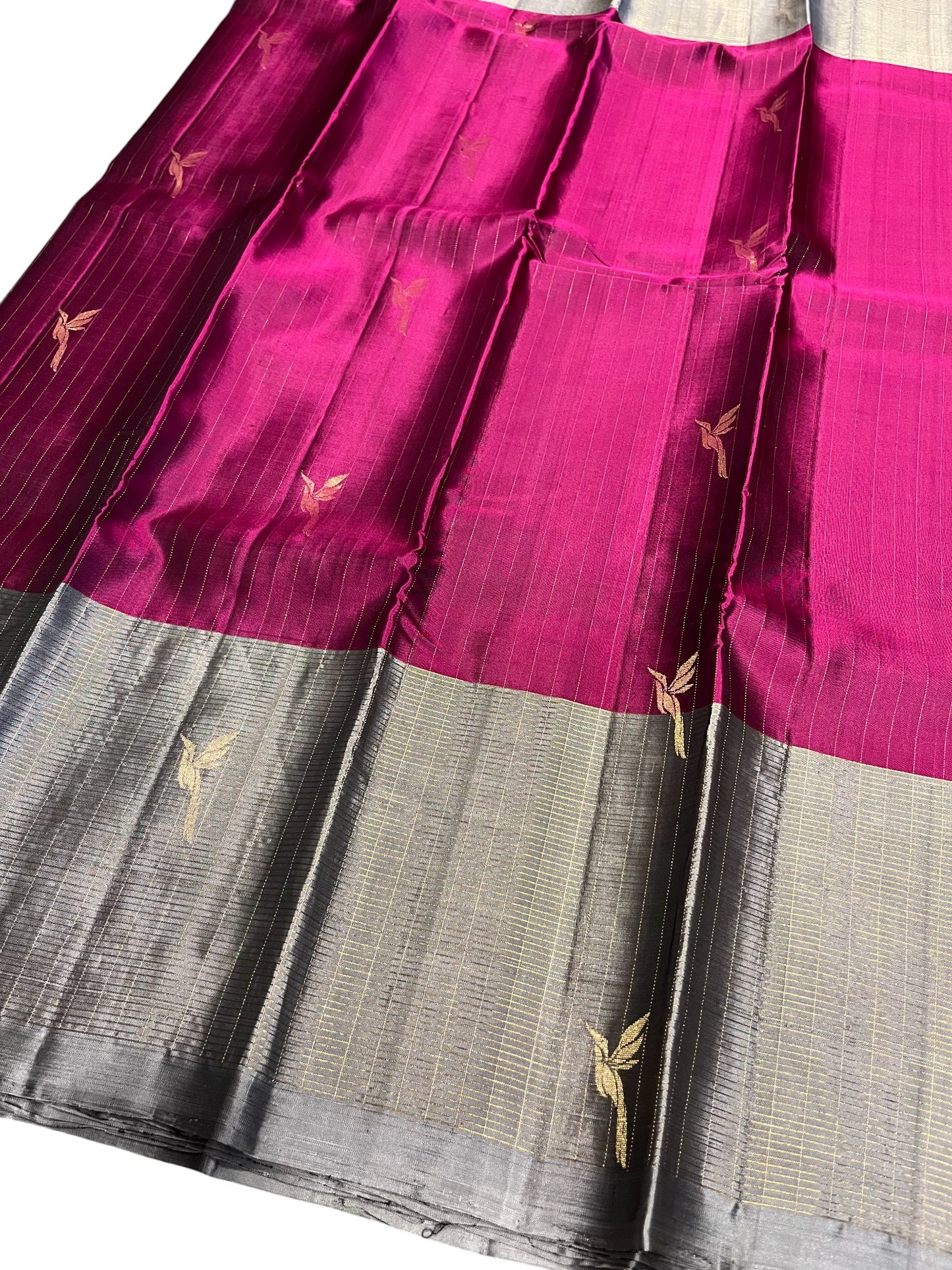 Southloom Pure Handloom Kanchipuram Silk Saree with Butta Work (Magenta& Grey)