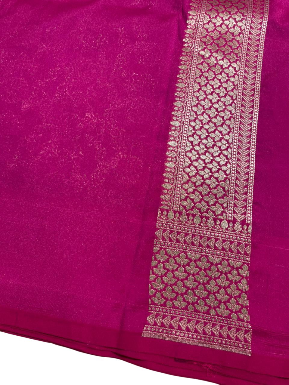 Southloom Pure Banarasi Silk Saree with Woven Work on Body and Borders ( Pastel Magenta)