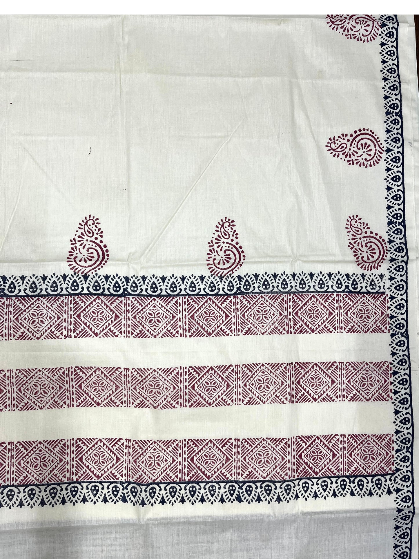 Southloom Kerala Cotton Saree with With Floral Digital Prints on Maroon& Blue Borders