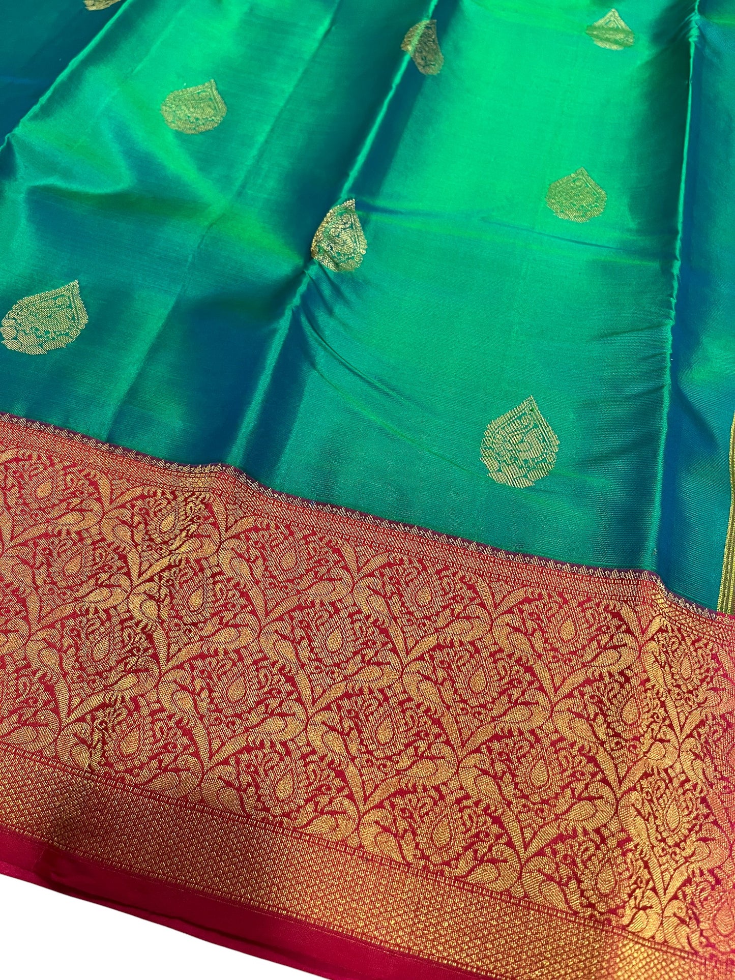 Southloom Premium Bridal Handloom Kanchipuram Silk Saree With Butta Works (Green)