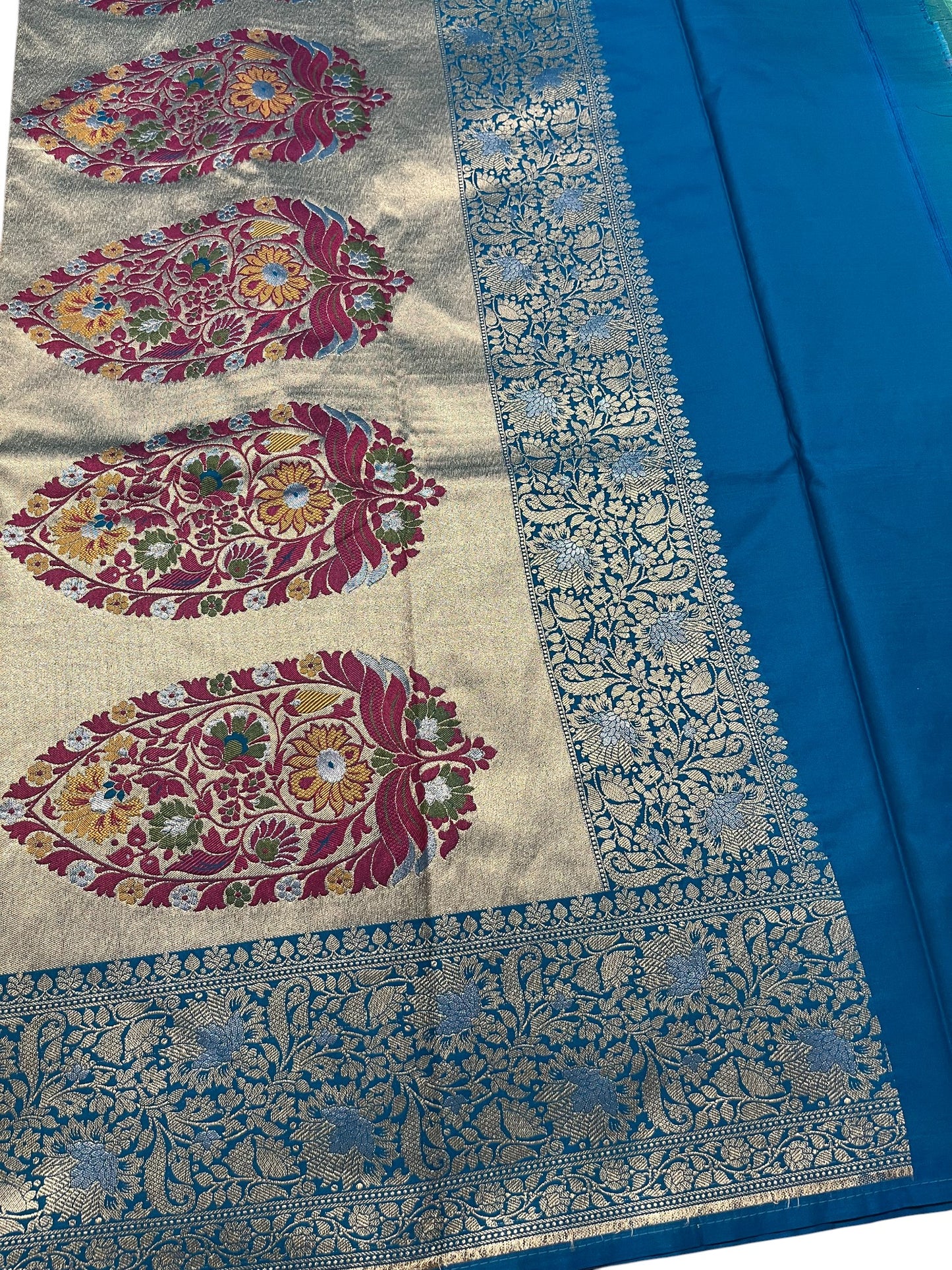 Southloom Pure Banarasi Silk Saree with Woven Work on Body and Borders