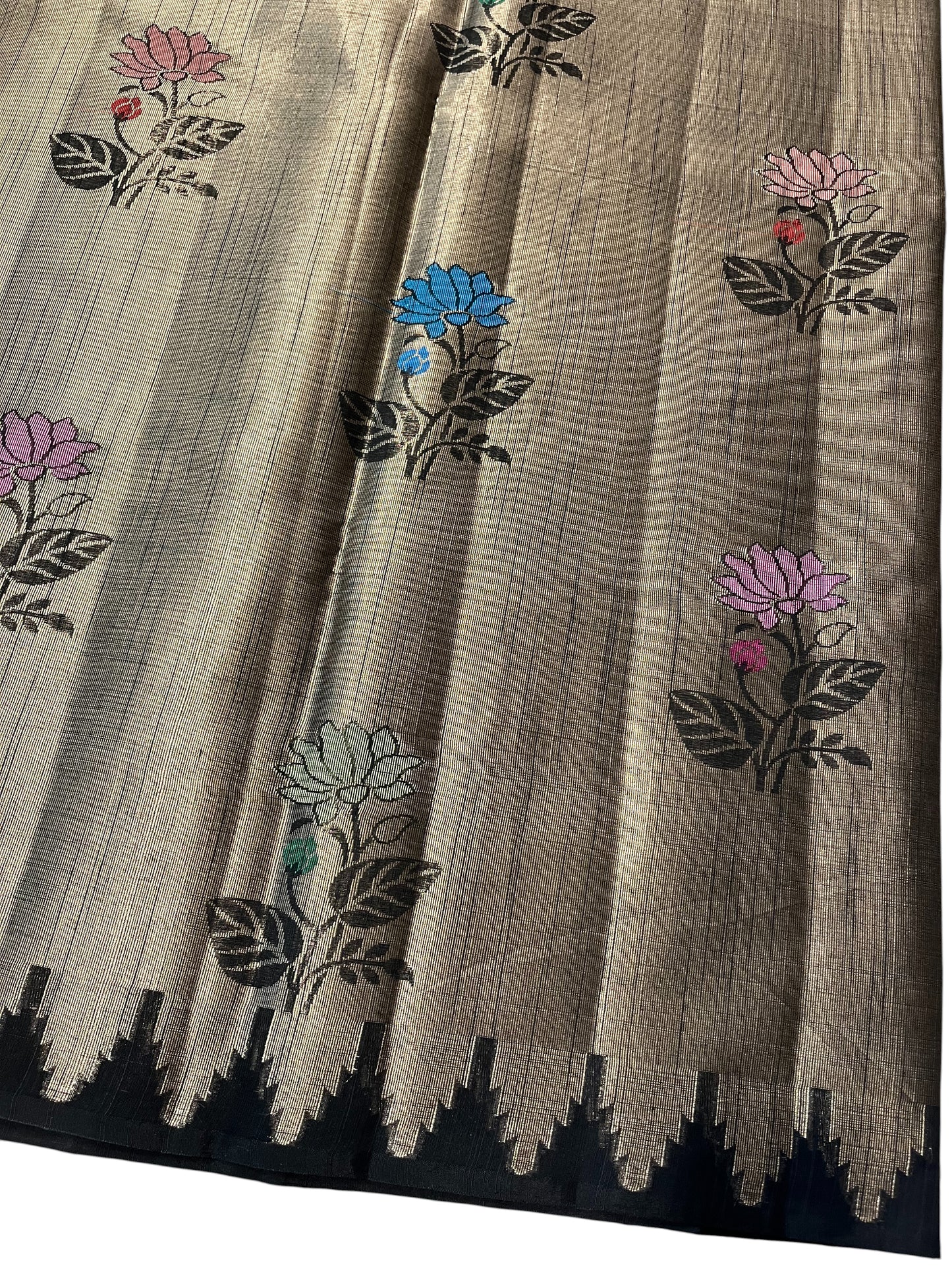 Southloom Banarasi Silk Saree with Woven Work on Body and Borders (Beige)