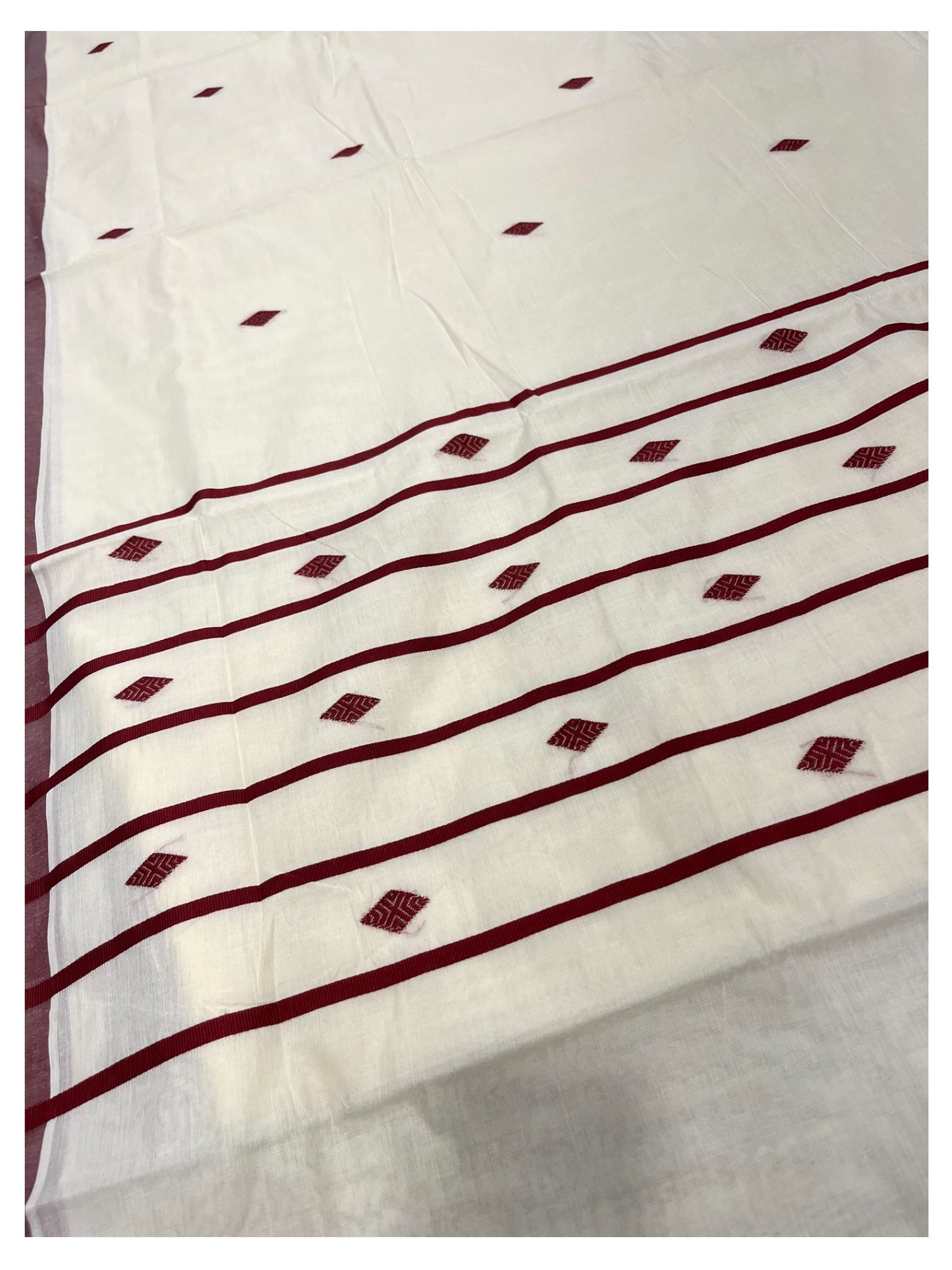 Southloom Kerala Pure Cotton Saree with Maroon Butta Embroidery Works on Body