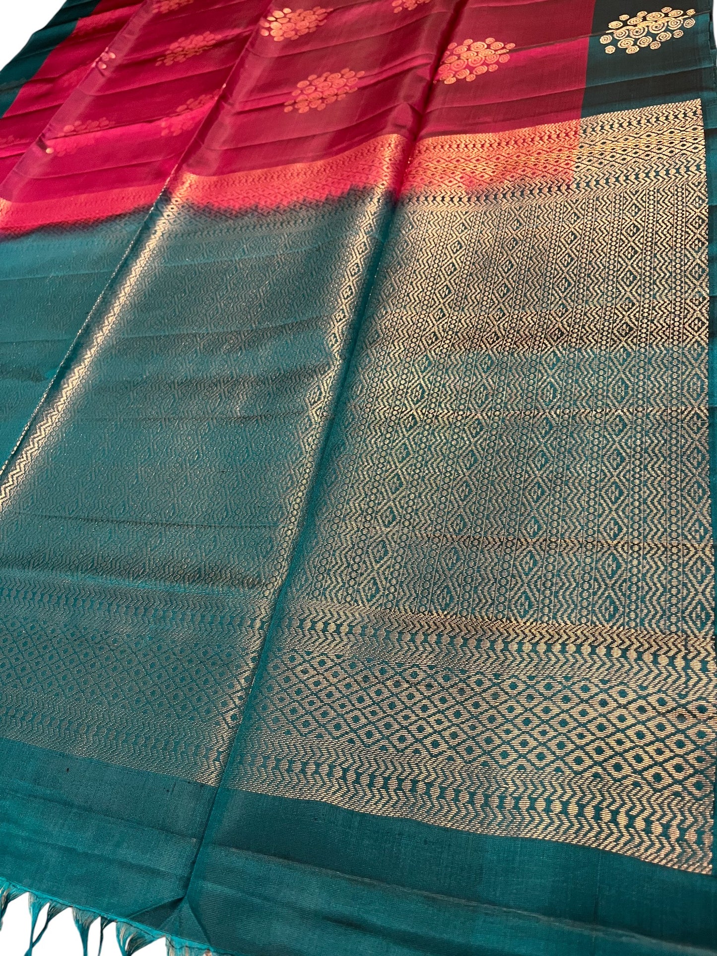 Southloom Pure Handloom Kanchipuram Silk Saree with Butta Work (Maroon & Blue)