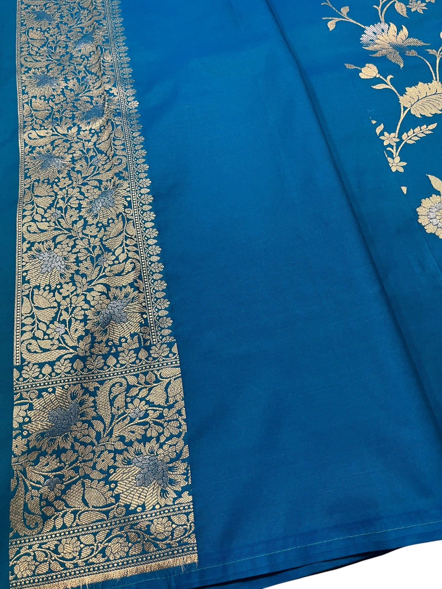Southloom Pure Banarasi Silk Saree with Woven Work on Body and Borders