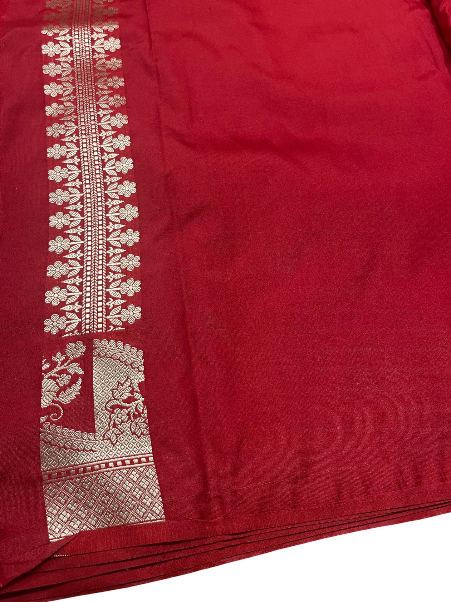 Southloom Pure Banarasi Silk Saree with Woven Work on Body and Borders