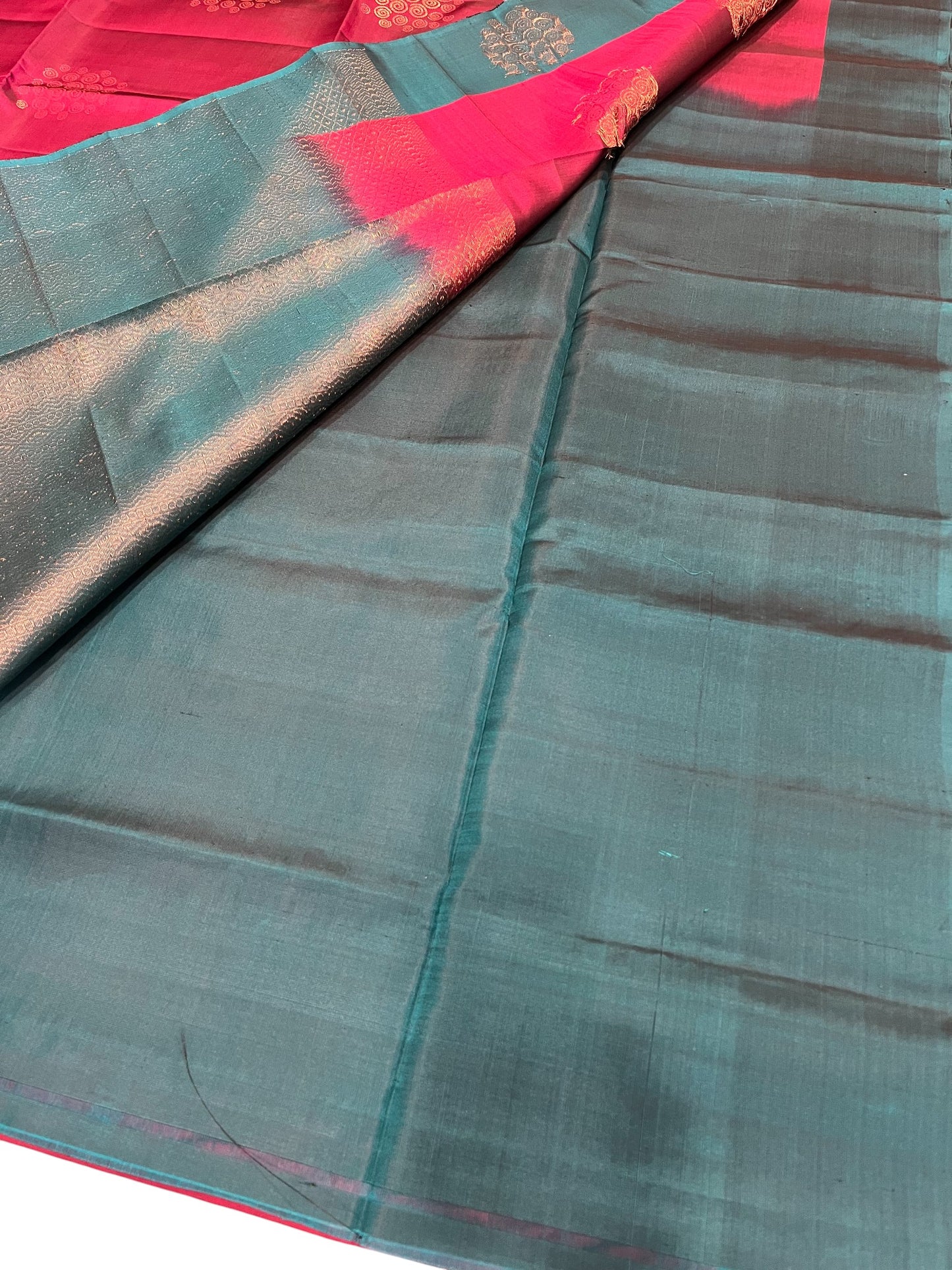 Southloom Pure Handloom Kanchipuram Silk Saree with Butta Work (Maroon & Blue)