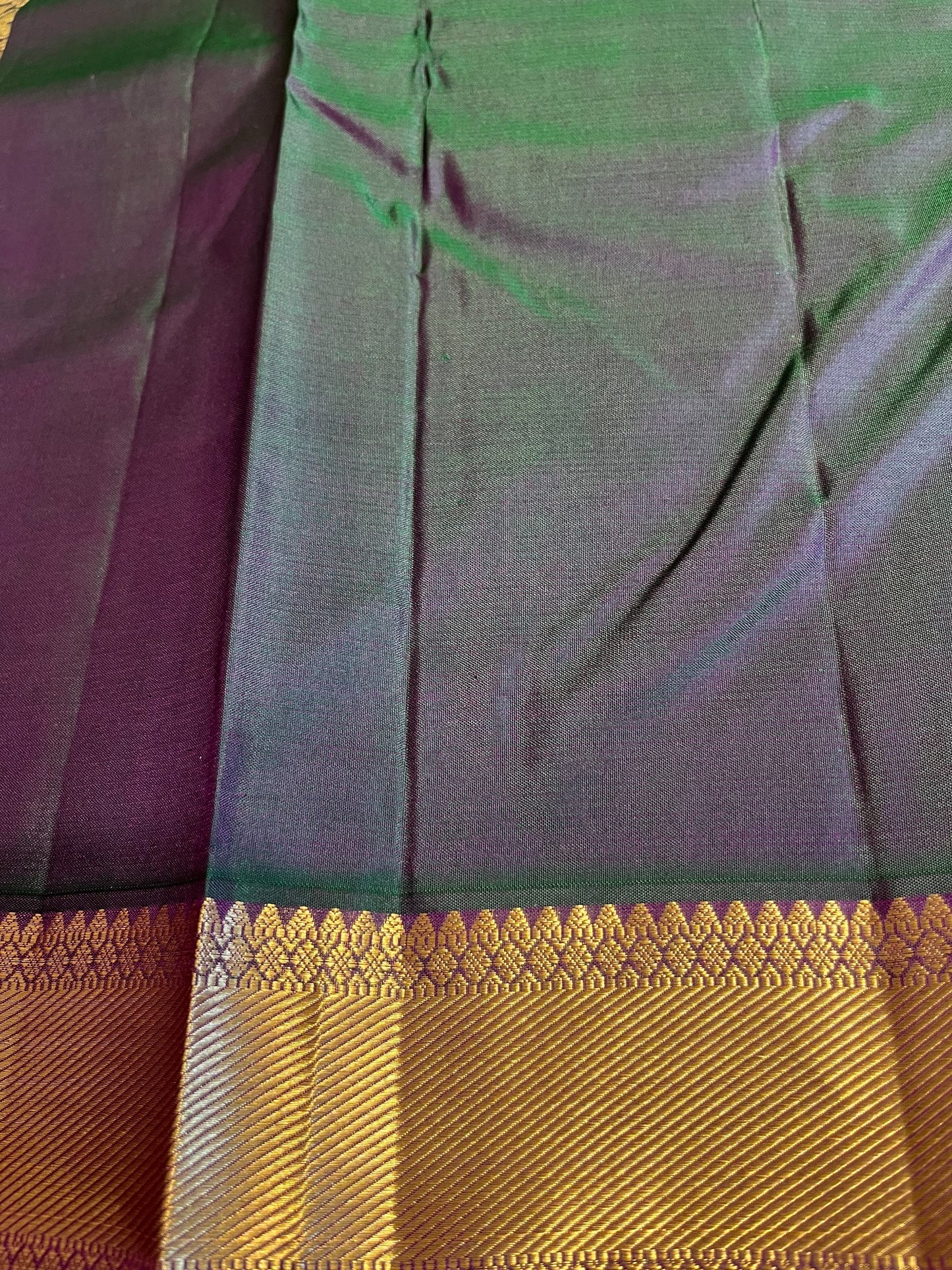 Southloom Pure Handloom Bridal Kanchipuram Silk Saree with Korvai Work (Magenta & Green)