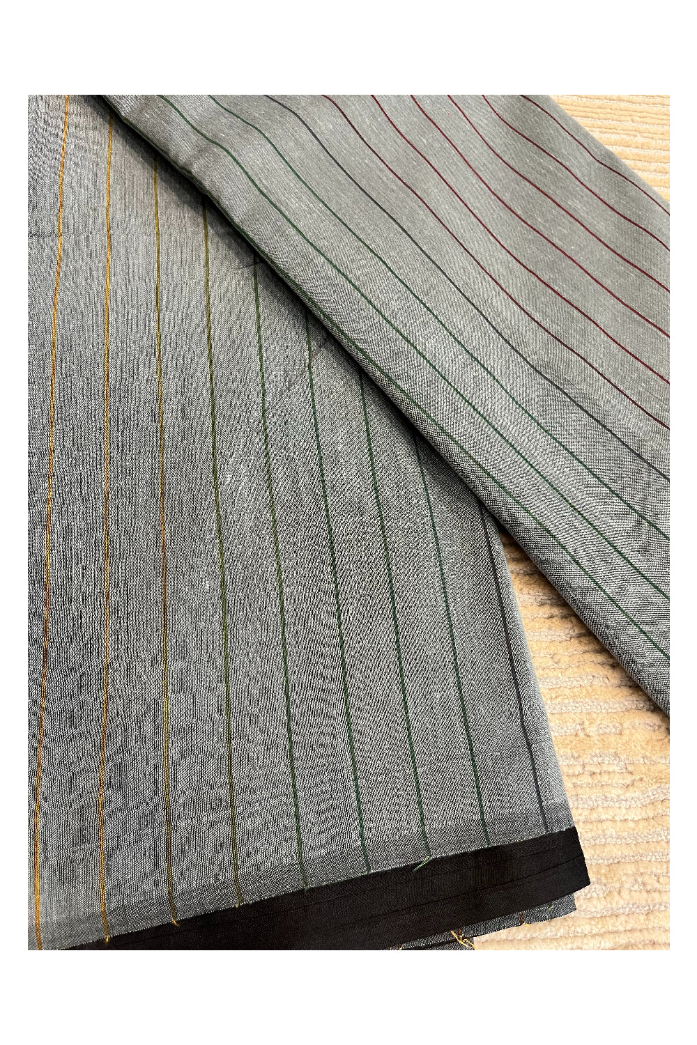 Southloom Kerala Cotton Saree with Lines on Body in Grey