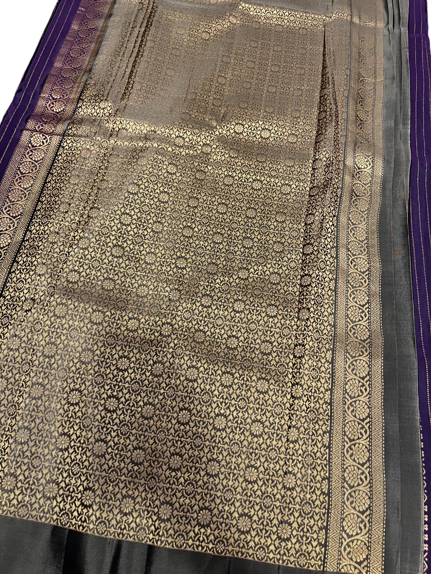 Southloom Pure Handloom Kanchipuram Silk Saree with Butta Work (Violet & Grey)