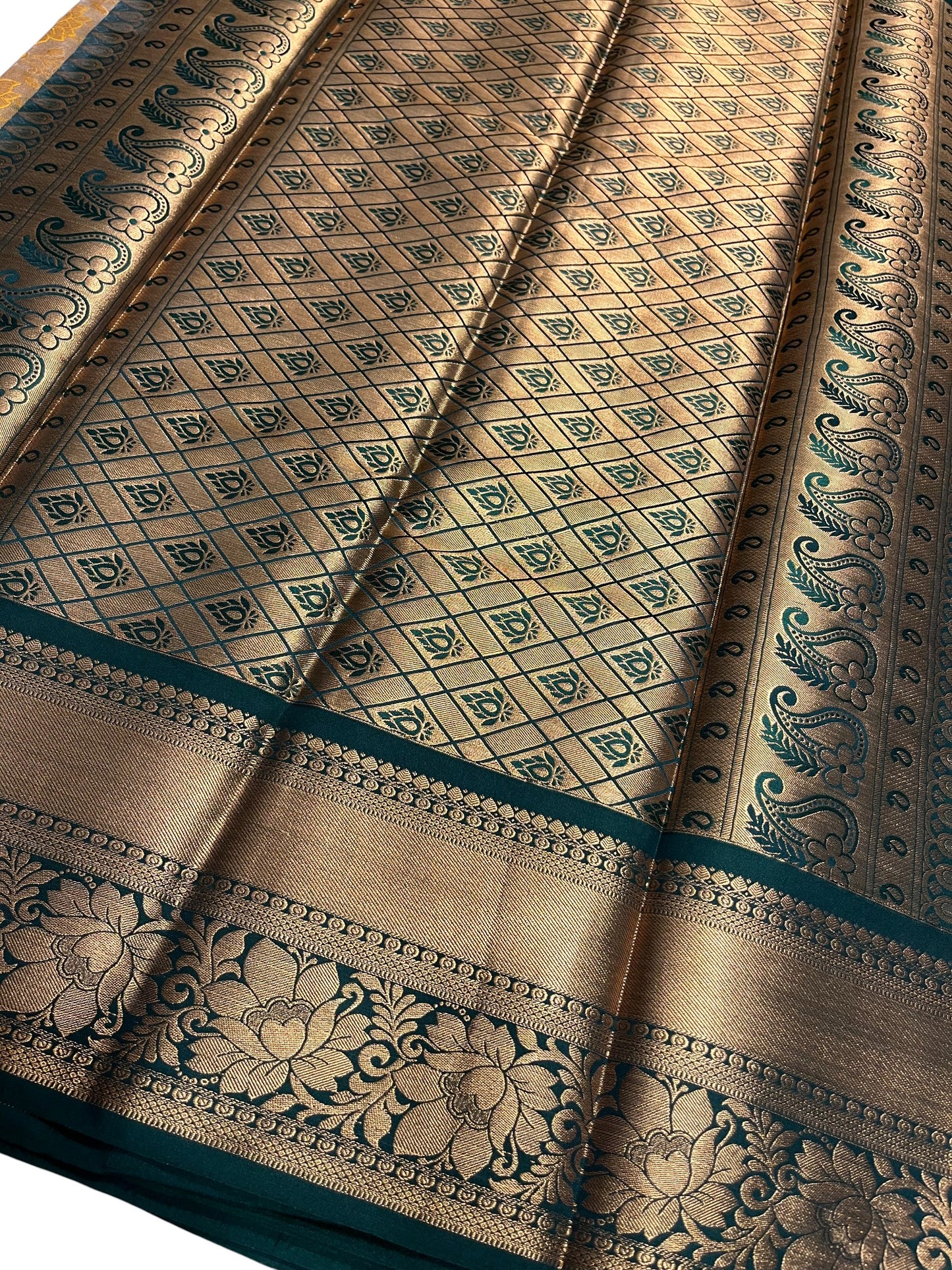 Southloom Banarasi Semi Silk Saree with Floral Zari Work Across Body (Beige & Green)