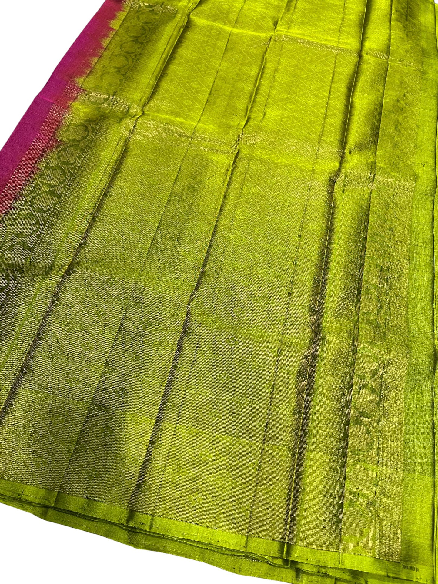 Southloom Pure Handloom Kanchipuram Silk Saree with Butta Work (Green & Magenta)
