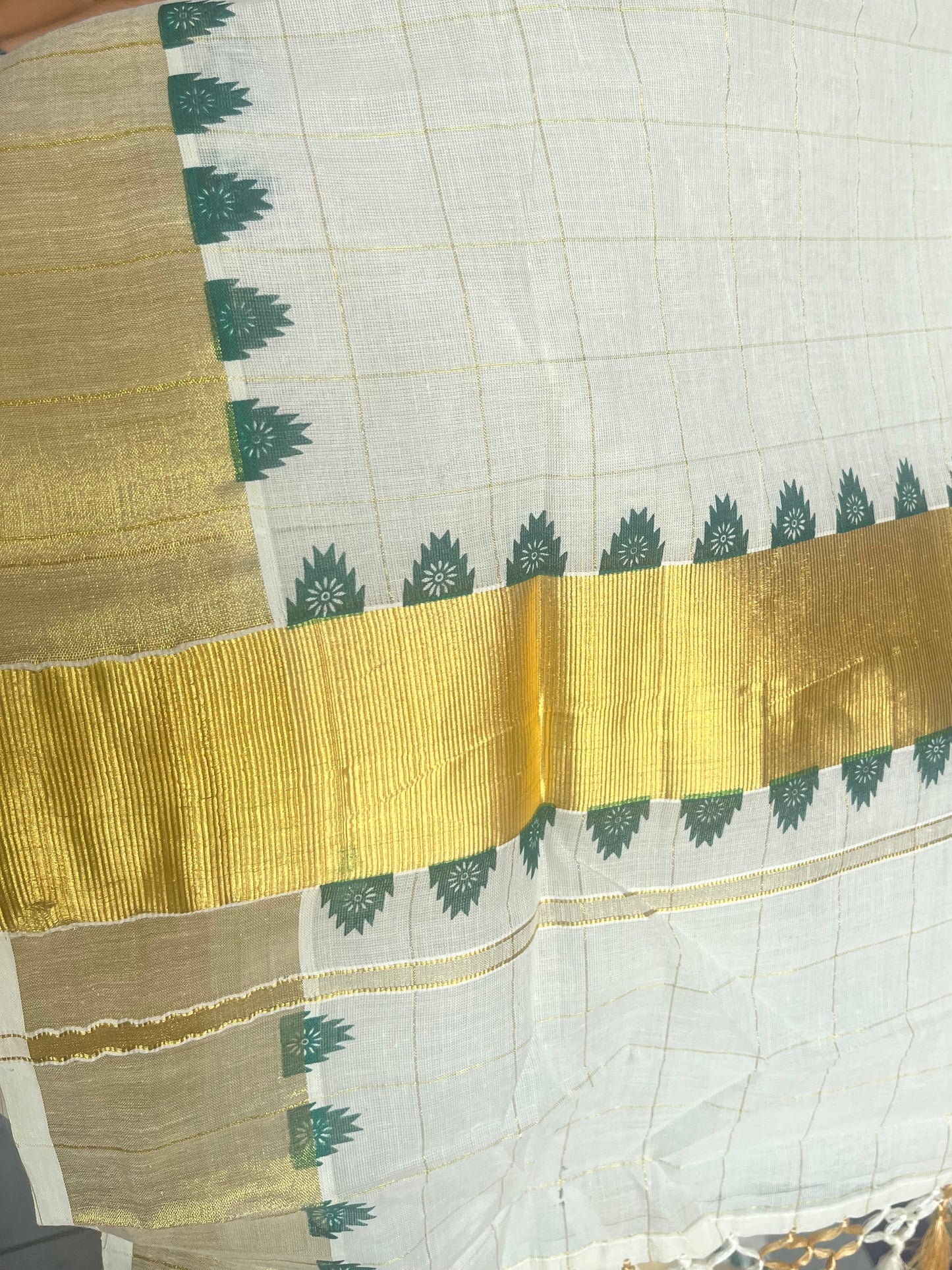 Kerala Cotton Check Saree With Tassels SL179
