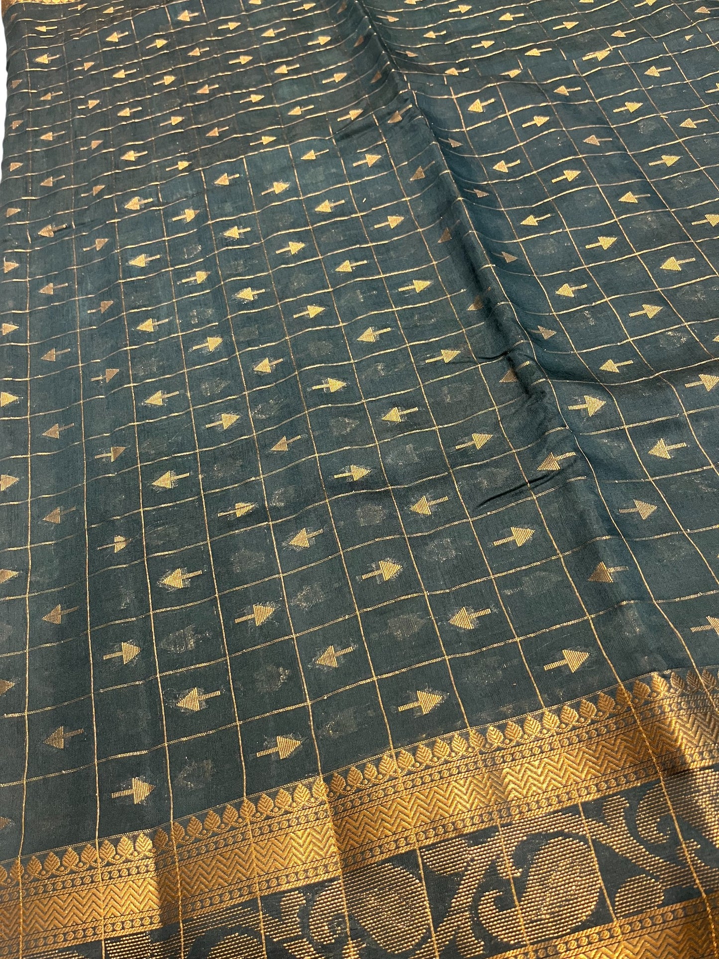Southloom Georgete Banarasi Silk Saree with Woven Work on Body and Borders