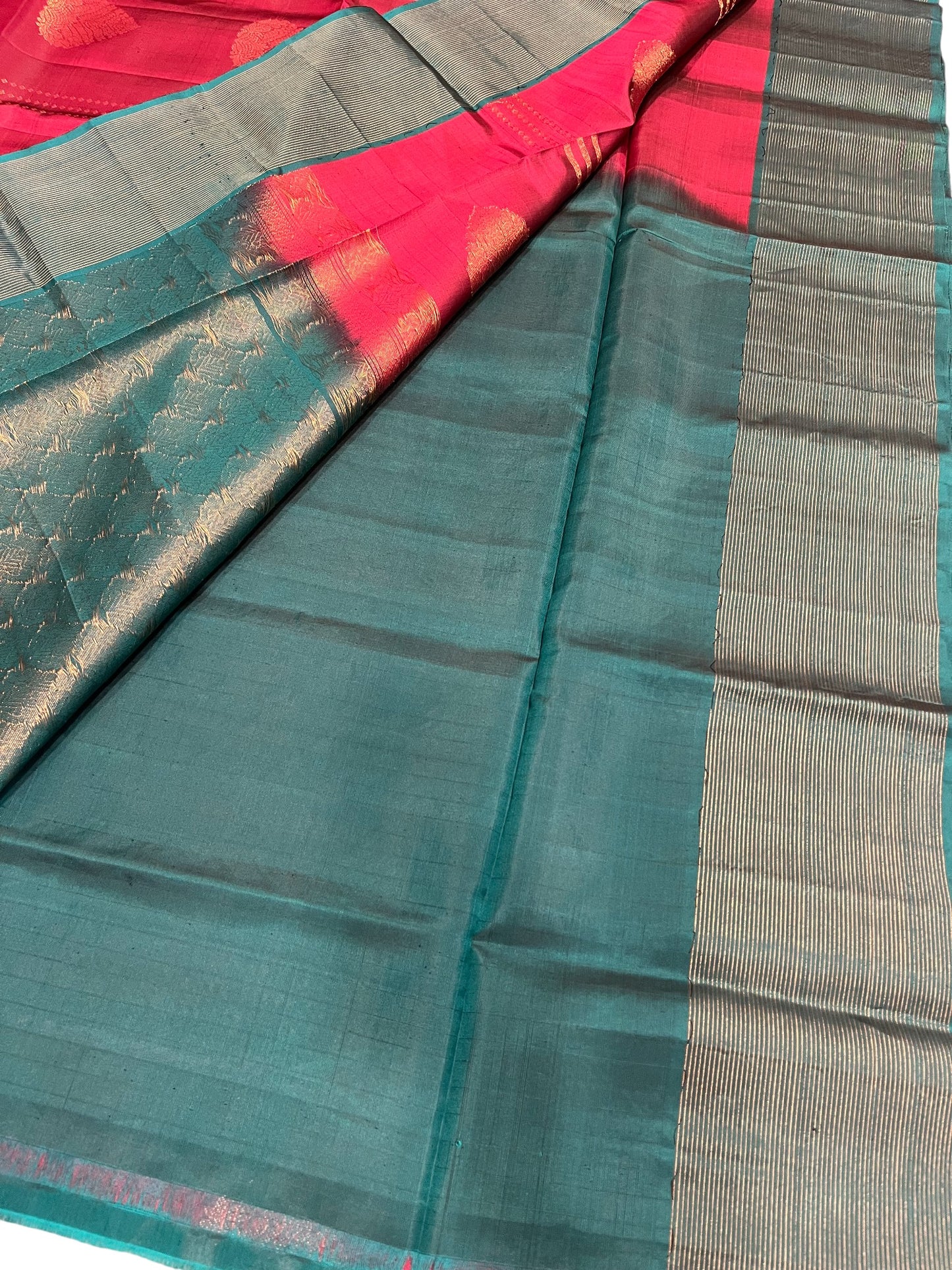 Southloom Pure Handloom Kanchipuram Silk Saree with Butta Work (Maroon & Blue)