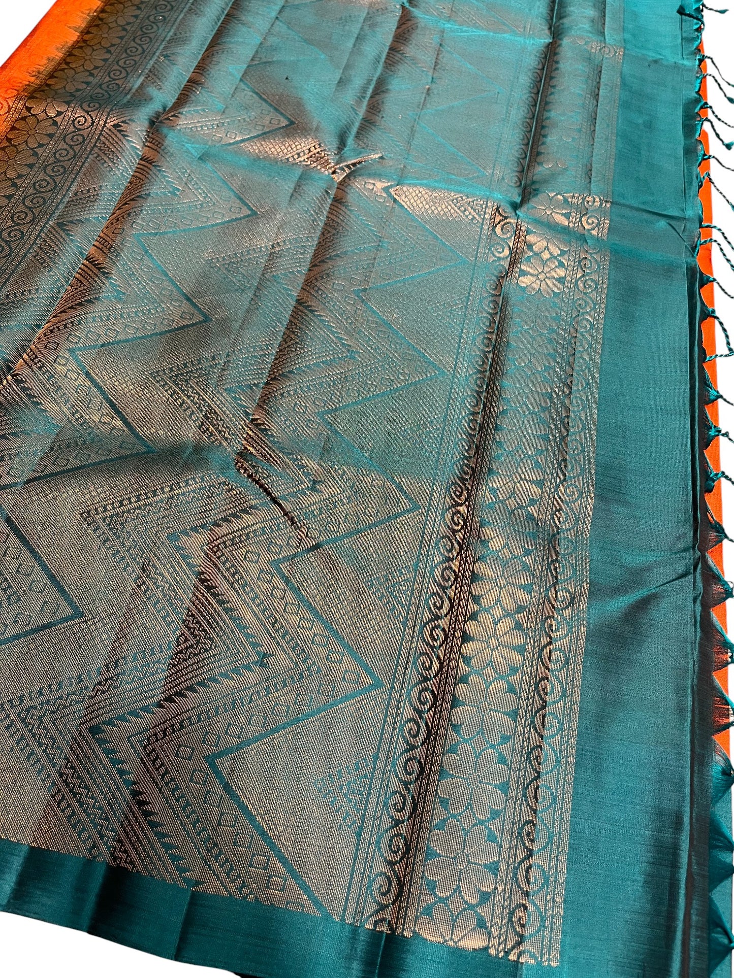 Southloom Pure Handloom Kanchipuram Silk Saree with Butta Work
