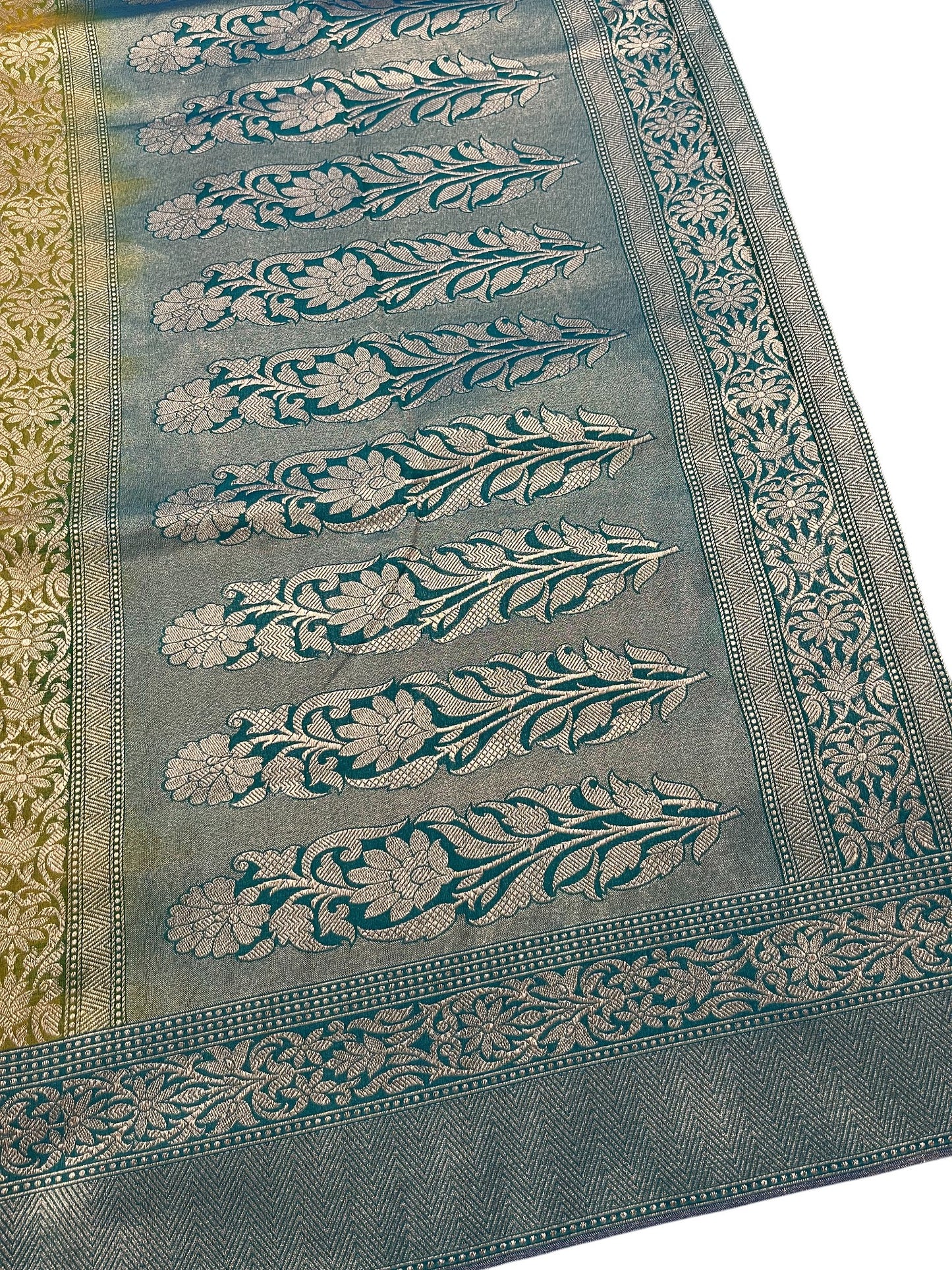 Southloom Pure Banarasi Silk Saree with Woven Work on Body and Borders
