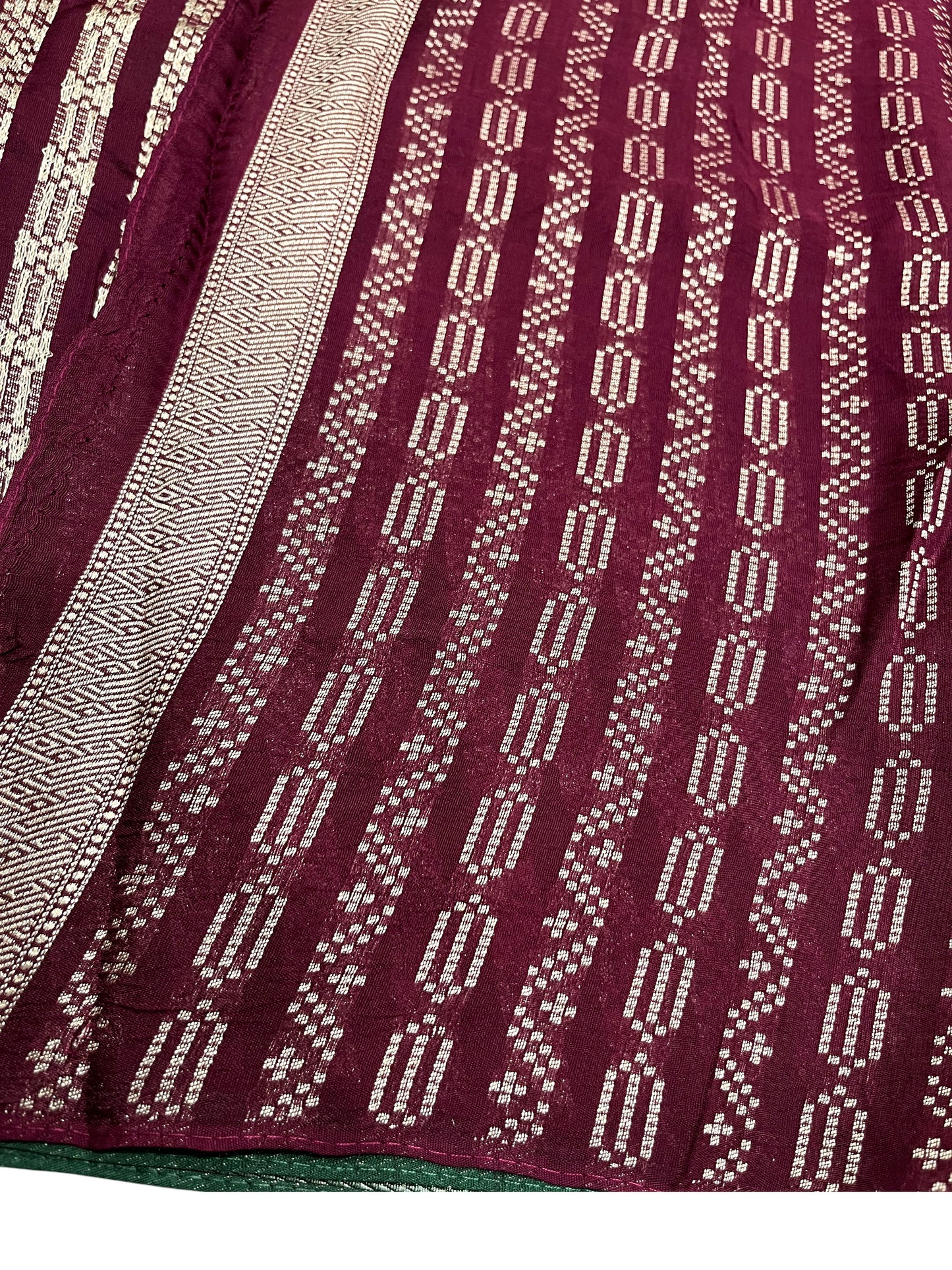 Southloom Banarasi Silk Saree with Woven Work on Body and Borders (Green & Purple)