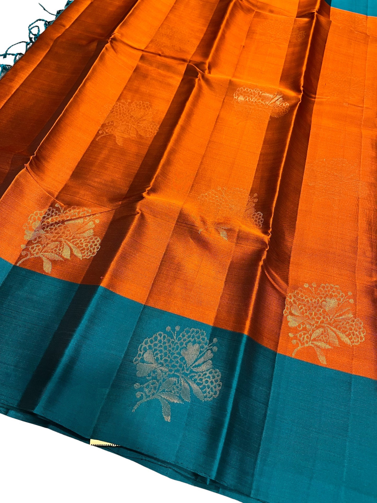 Southloom Pure Handloom Kanchipuram Silk Saree with Butta Work