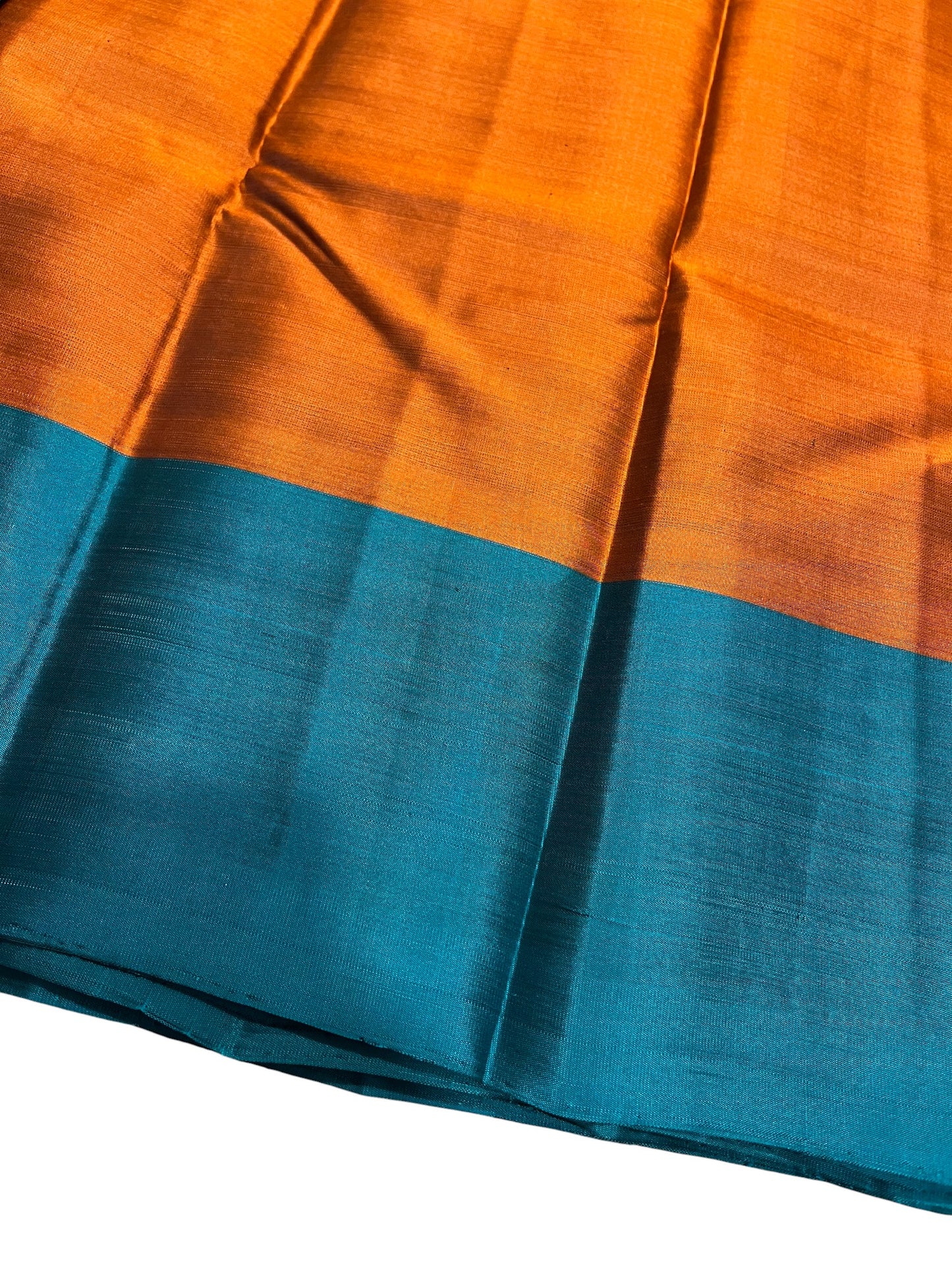 Southloom Pure Handloom Kanchipuram Silk Saree with Butta Work