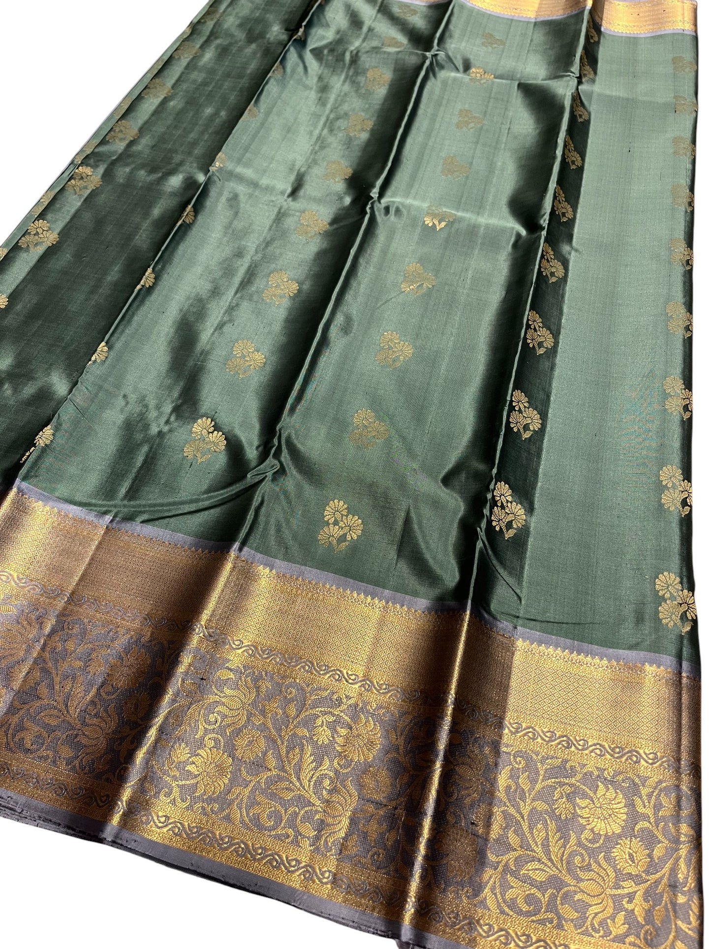 Southloom Premium Bridal Handloom Kanchipuram Silk Saree With Korvai Works (Green & Gray)